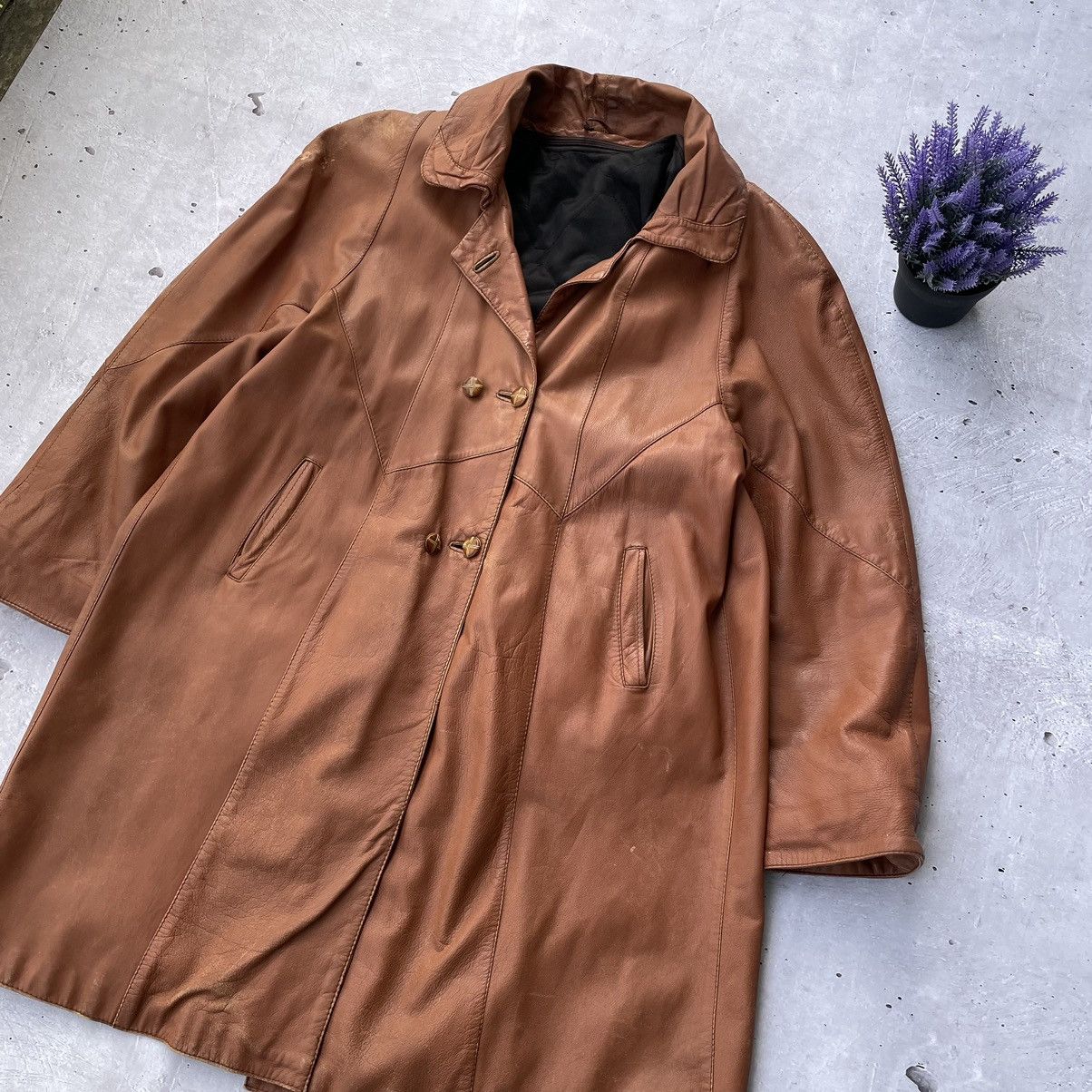 Japanese Brand vintage red leather trench coat style y2k japanese Size US L / EU 52-54 / 3 - 5 Thumbnail