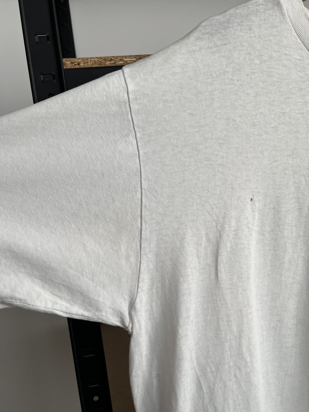 Vintage Vintage 90s Frog Rainforest Sun Lover Thrashed White T-shirt Size US XL / EU 56 / 4 - 11 Thumbnail