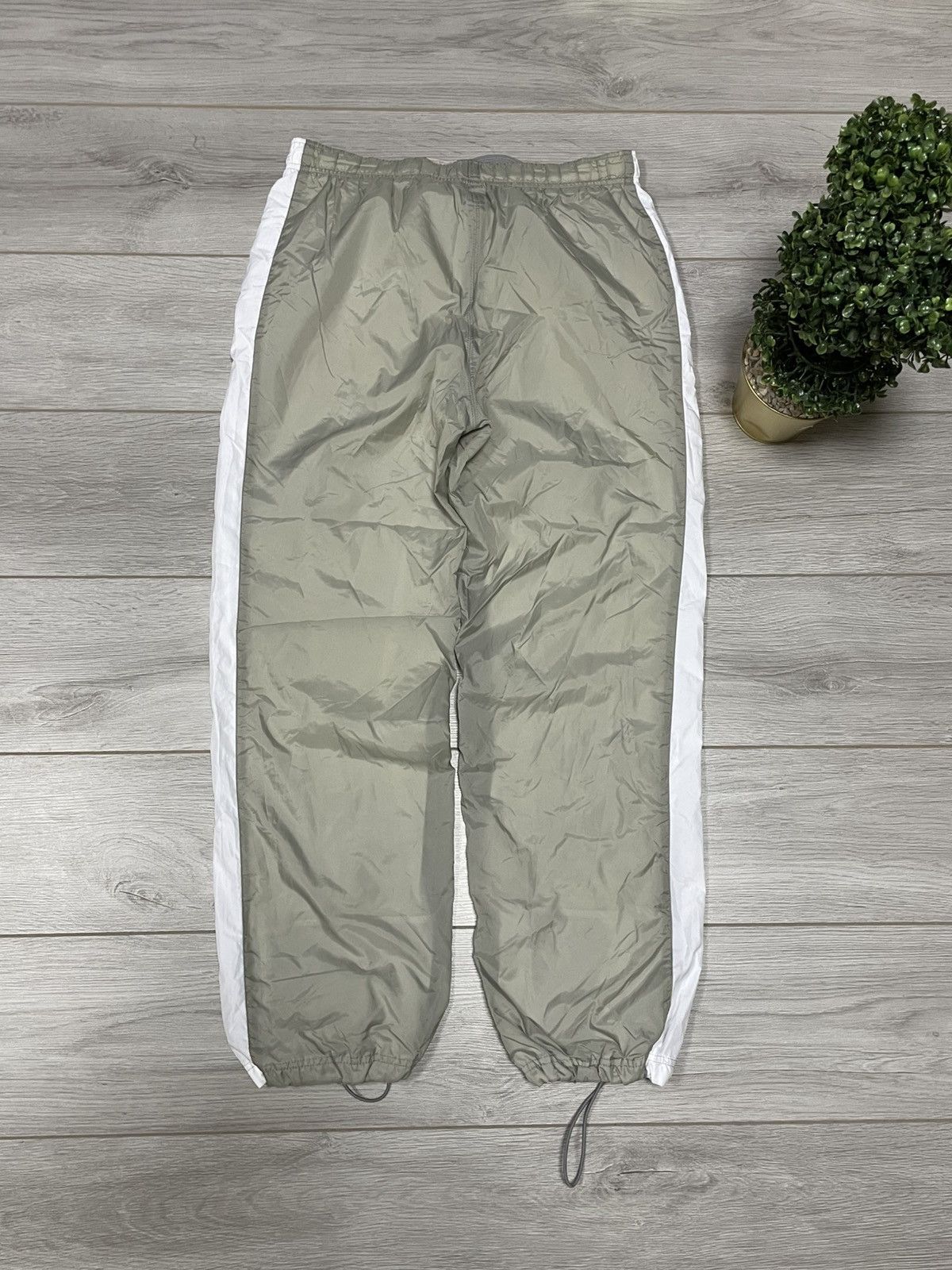 Nike Nike vintage parachute pants ninja stripes swoosh drill Size US 34 / EU 50 - 2 Thumbnail
