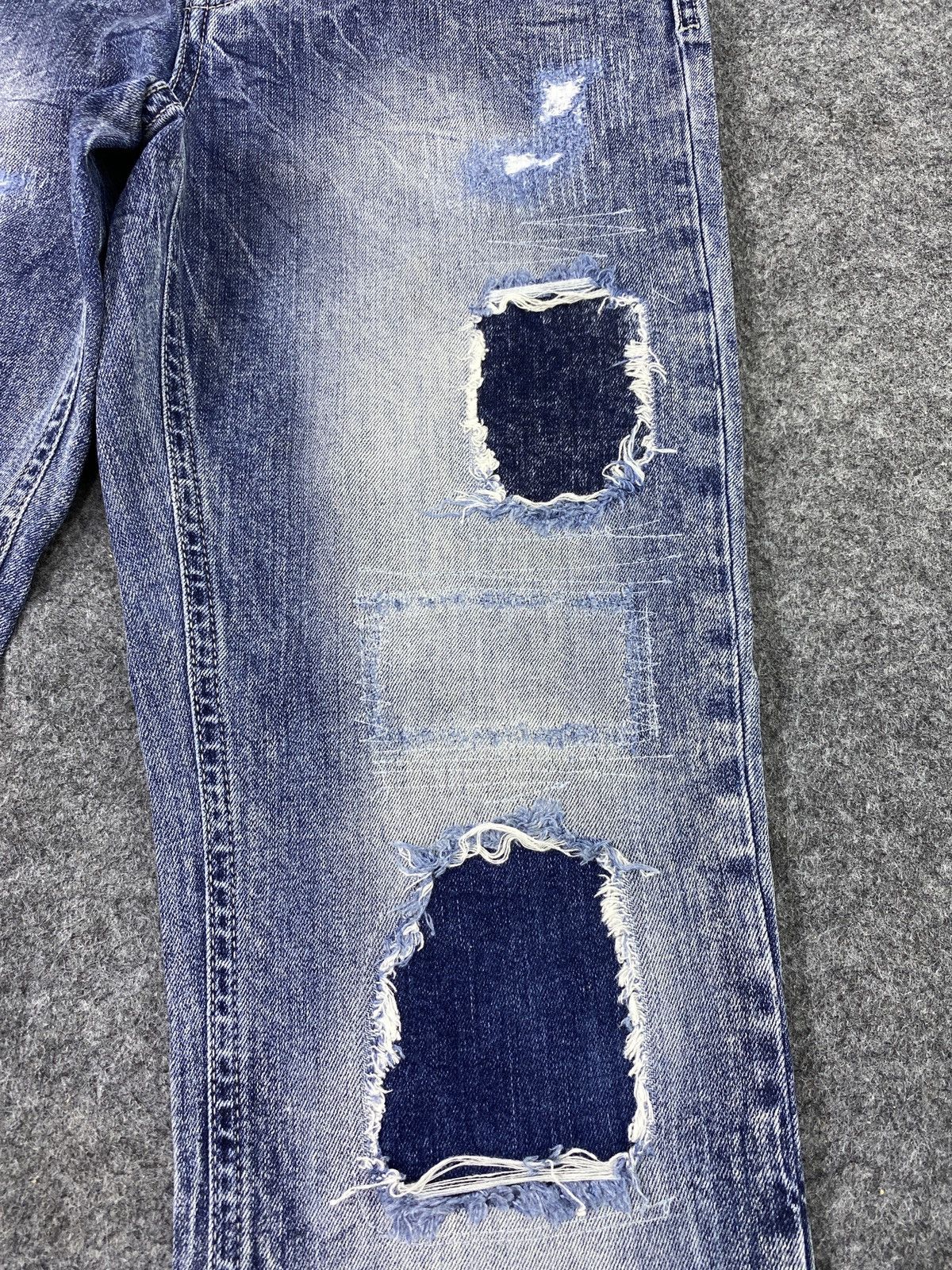 Diesel × Jean Diesel Kid Distressed Blue Wash Jeans - J1072 Size US 27 - 5 Thumbnail