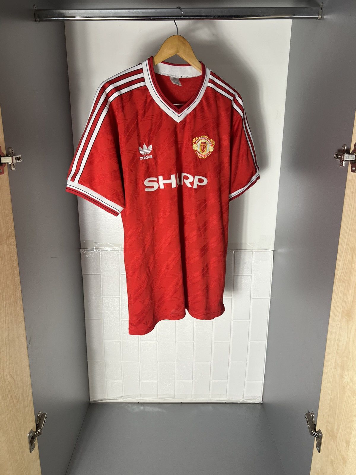 Vintage VERY RARE ADIDAS FC MANCHESTER UNITED ENGLAND SOCCER JERSEY Size US XXL / EU 58 / 5 - 7 Thumbnail