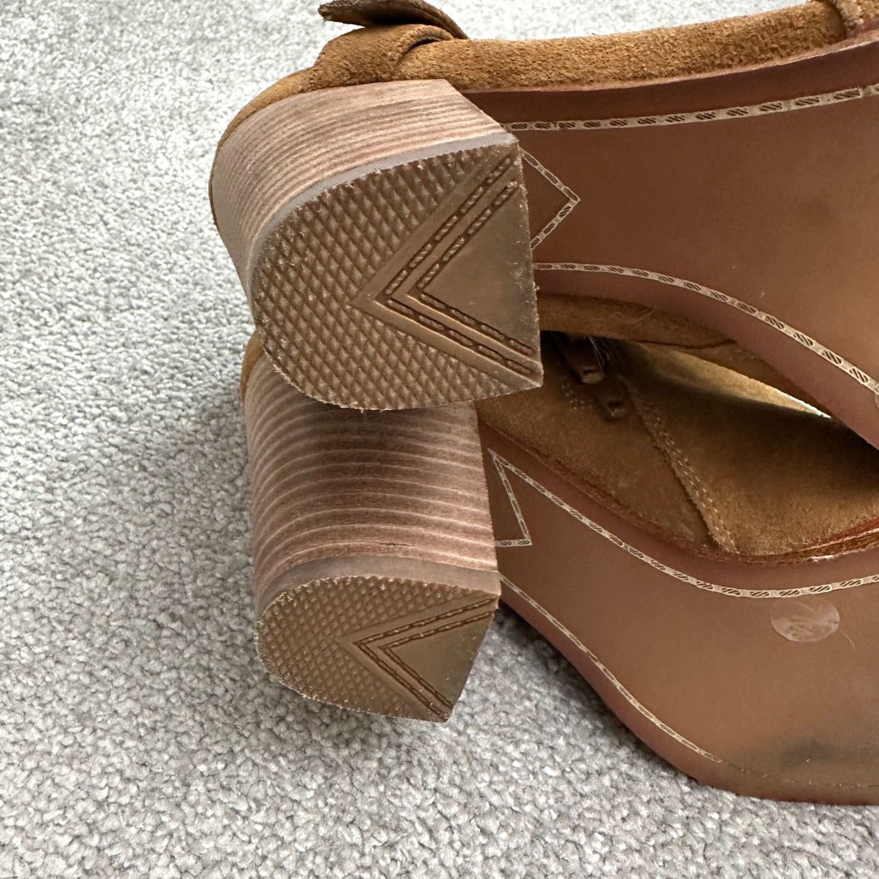 Vintage Gianni Bini Davis Suede Leather Ankle Boots Womens 7.5M Brown Cuban Wood Heels Size US 8 / IT 38 - 6 Thumbnail