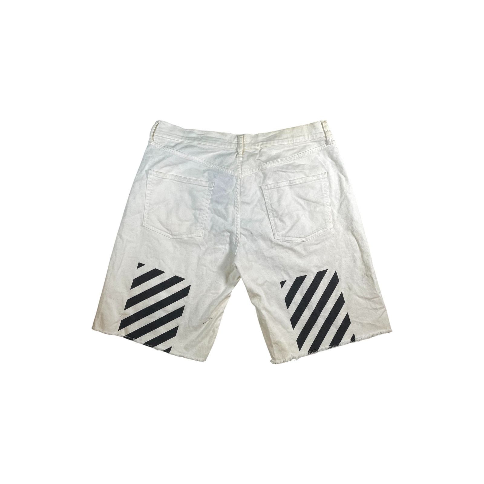 Off-White Off-White White Black Carpenter Shorts Size US 34 / EU 50 - 2 Thumbnail