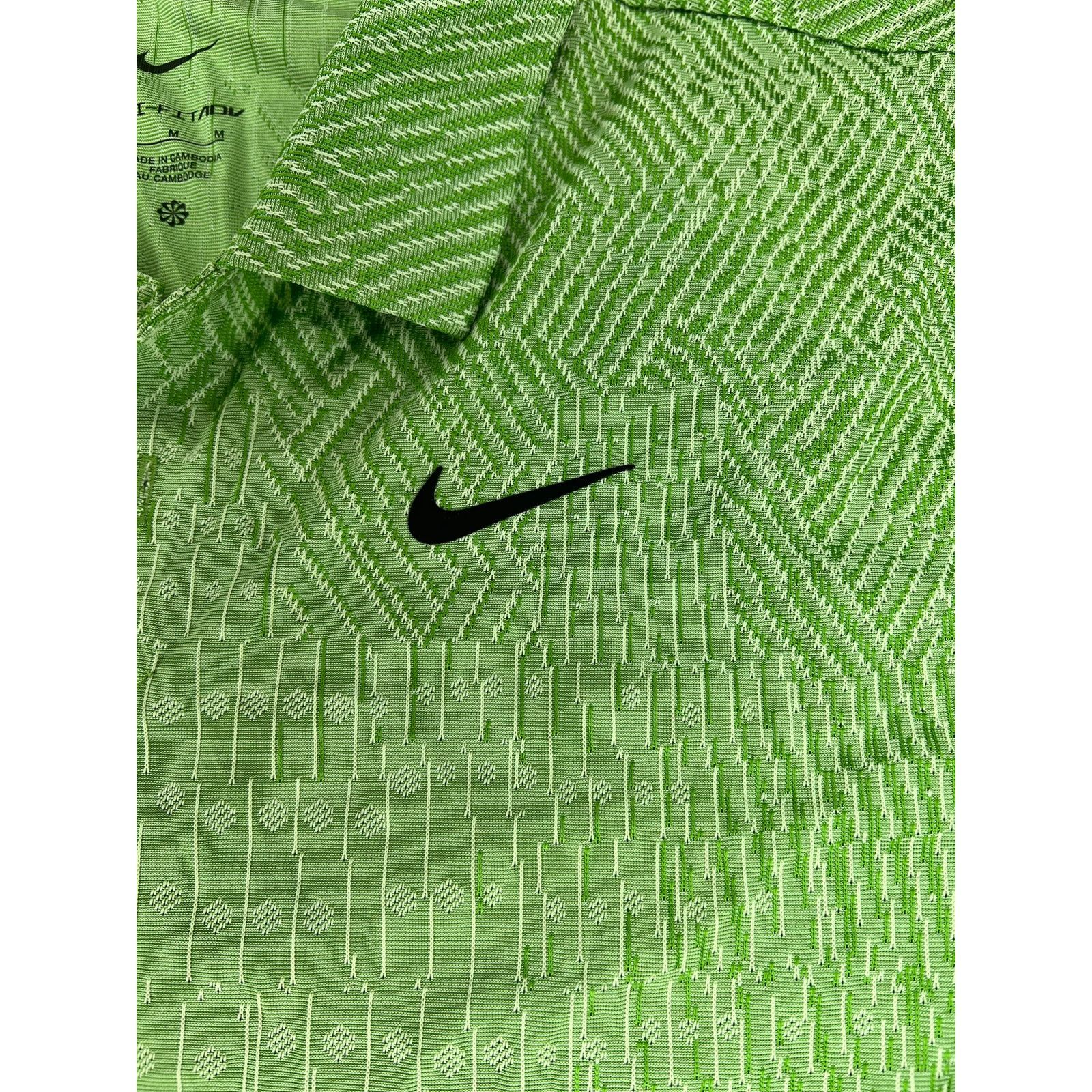 Nike Nike Dri-Fit Tour Textured Golf Polo Green Size Medium Men's Size US M / EU 48-50 / 2 - 6 Thumbnail