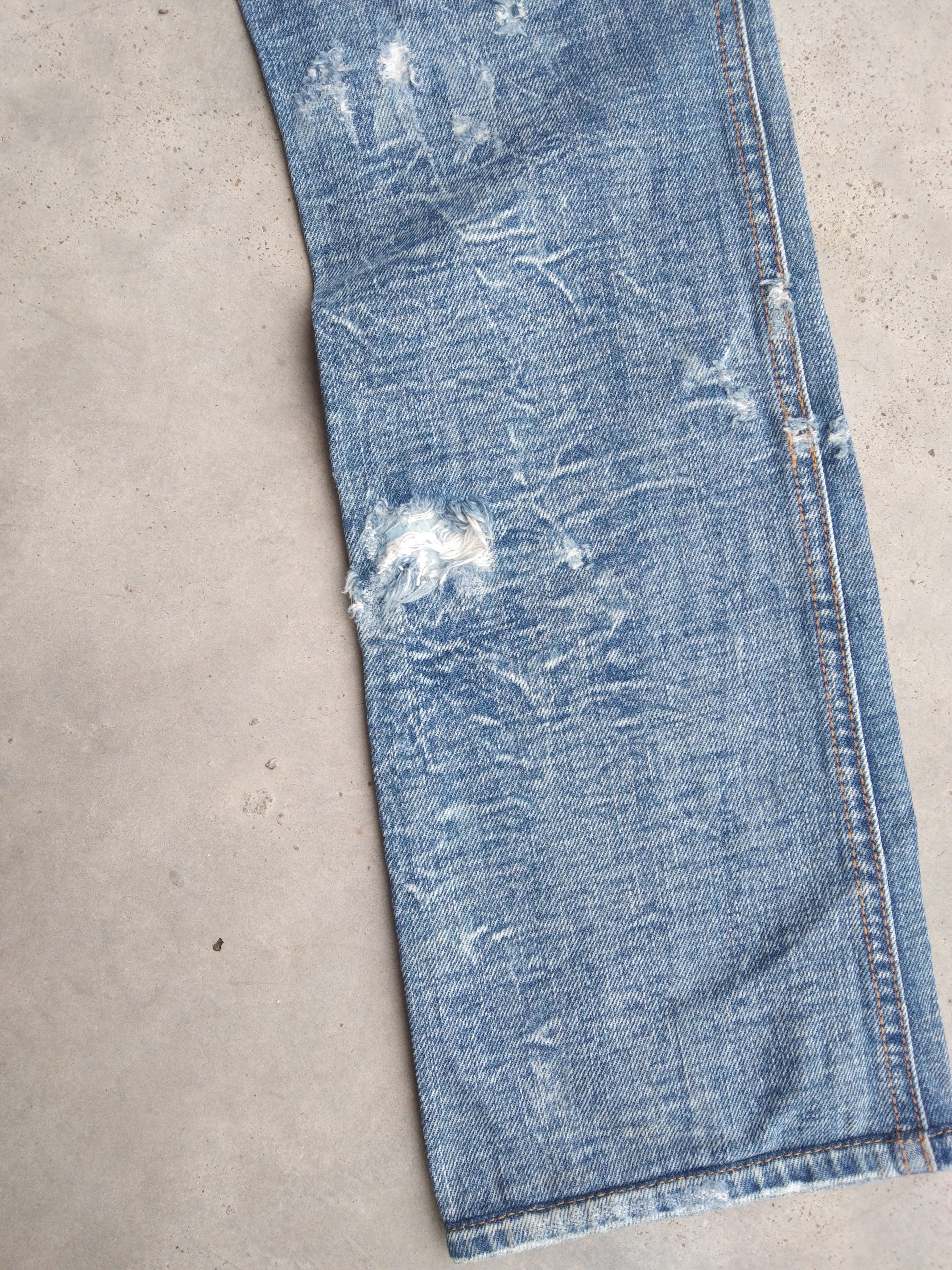 Diesel Vintage Distressed Diesel Jeans Made In Italy 26x30 Size US 26 / EU 42 - 6 Thumbnail