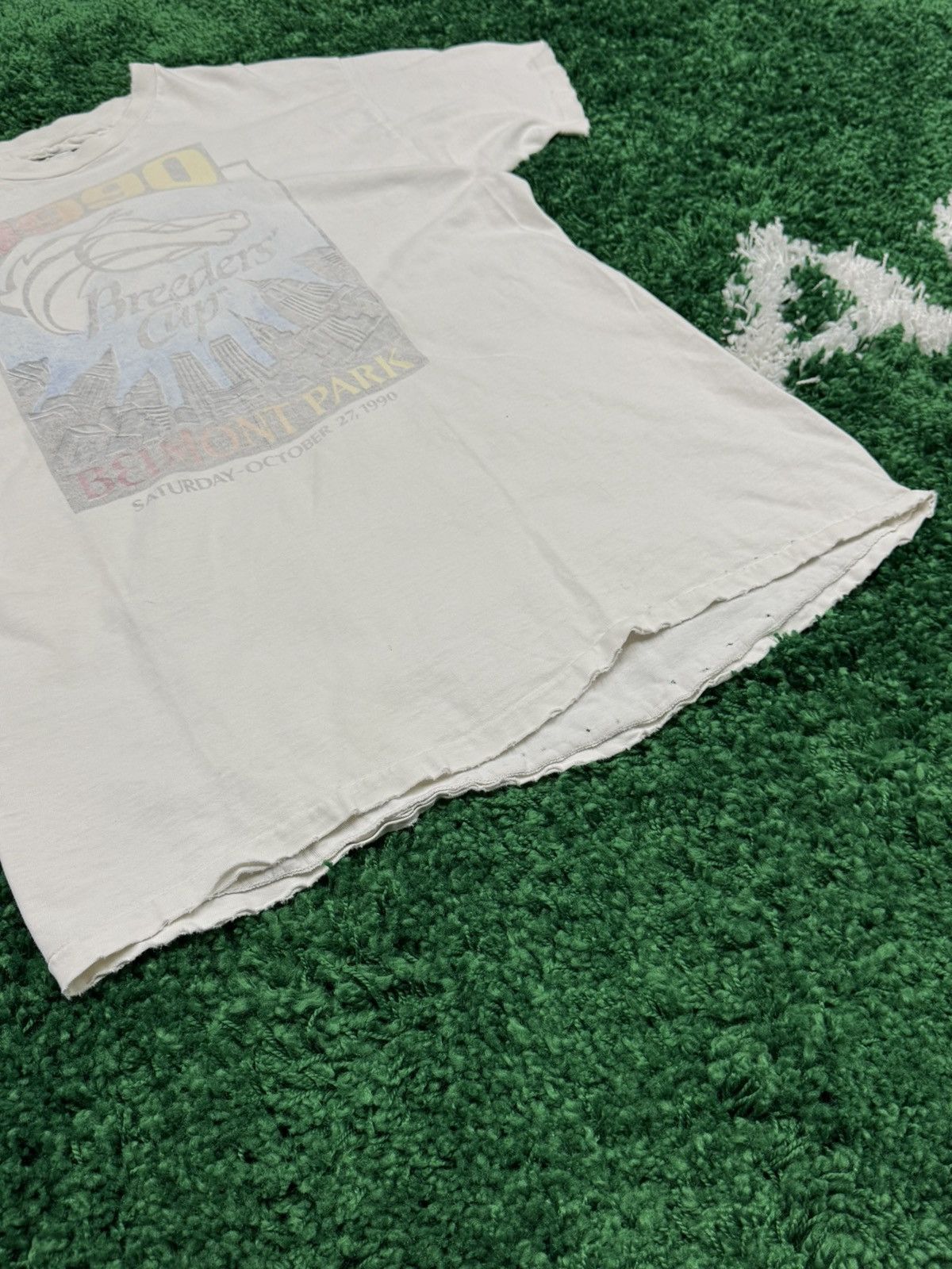 Vintage DESTROYED Horse Racing Belmont Park Breeders Cup 1990 Tee Size US L / EU 52-54 / 3 - 8 Thumbnail