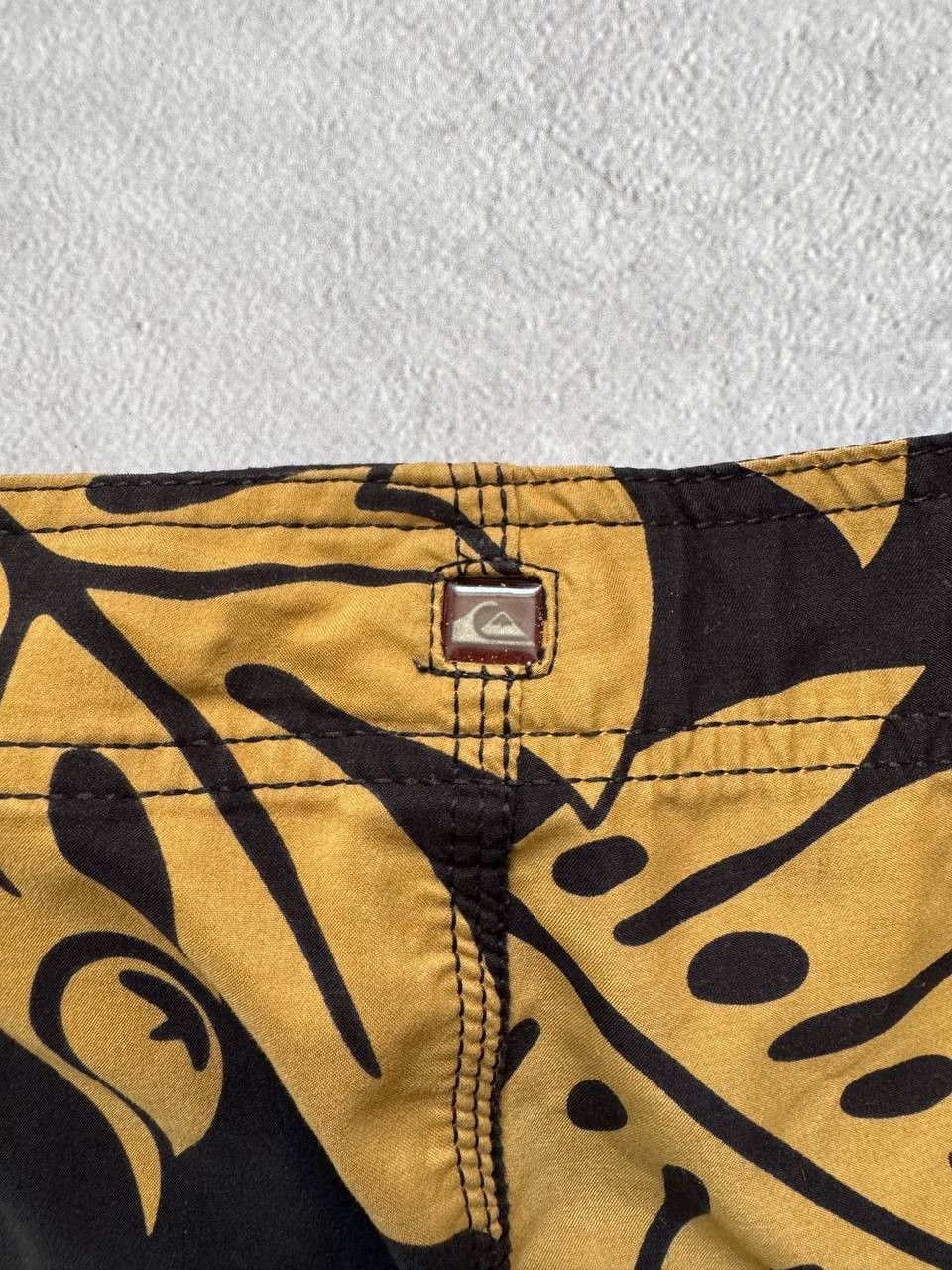 Quiksilver Vintage Y2K Quiksilver surf cargo shorts size S Size US 30 / EU 46 - 8 Thumbnail