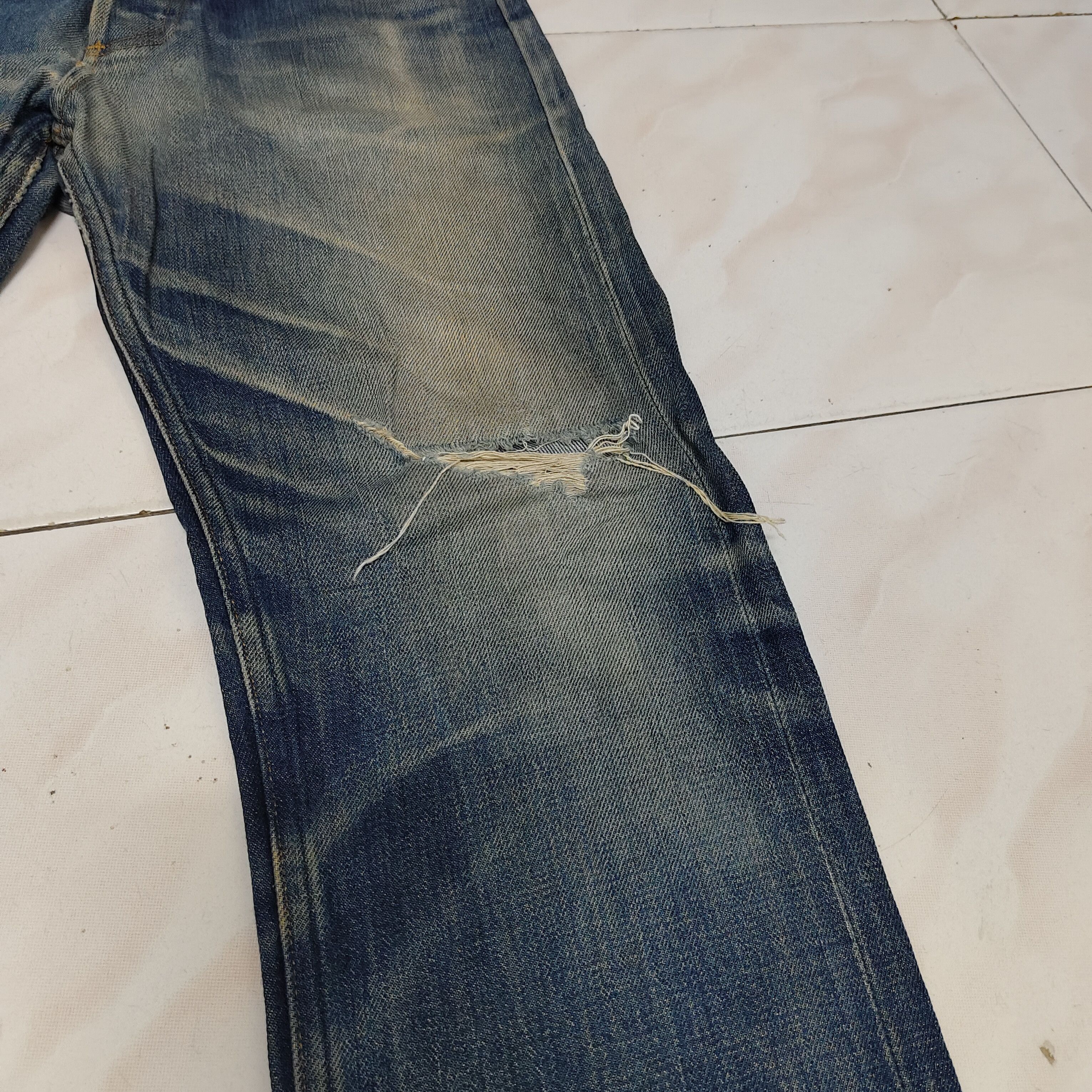 A.P.C. APC Distressed Selvedge Jeans Size US 29 - 11 Thumbnail