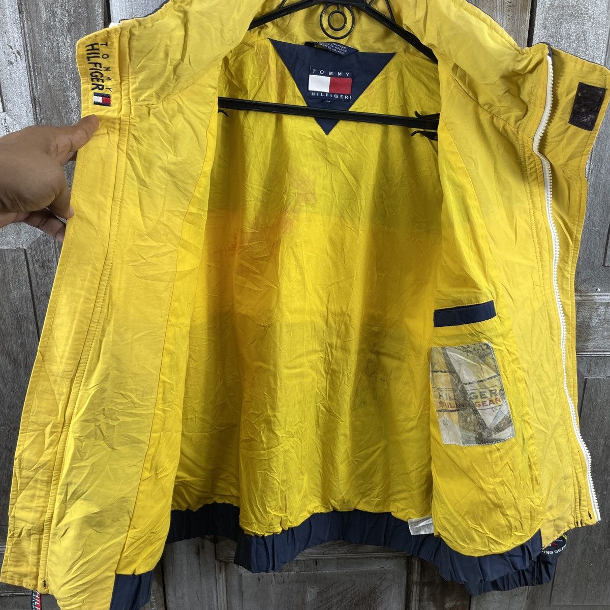 Tommy Hilfiger × Vintage Vintage Tommy Hilfiger Hoodie Jacket Size US L / EU 52-54 / 3 - 8 Thumbnail