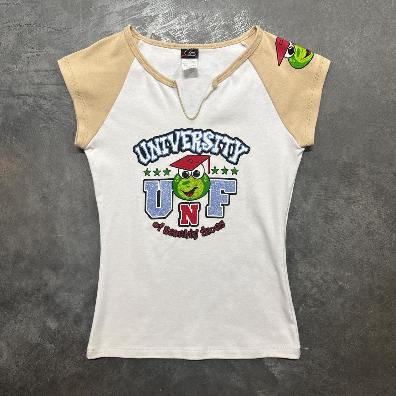 Vintage Vintage Y2K 90s Super Cute University Of Naughty Frogs Tee Size S / US 4 / IT 40 - 1 Thumbnail