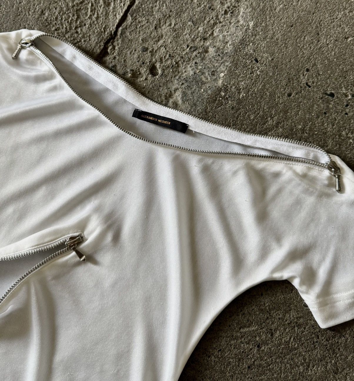 Alexander McQueen Archive Alexander Mcqueen -SS1997 -Zippered Asymmetrical Top Size S / US 4 / IT 40 - 4 Thumbnail