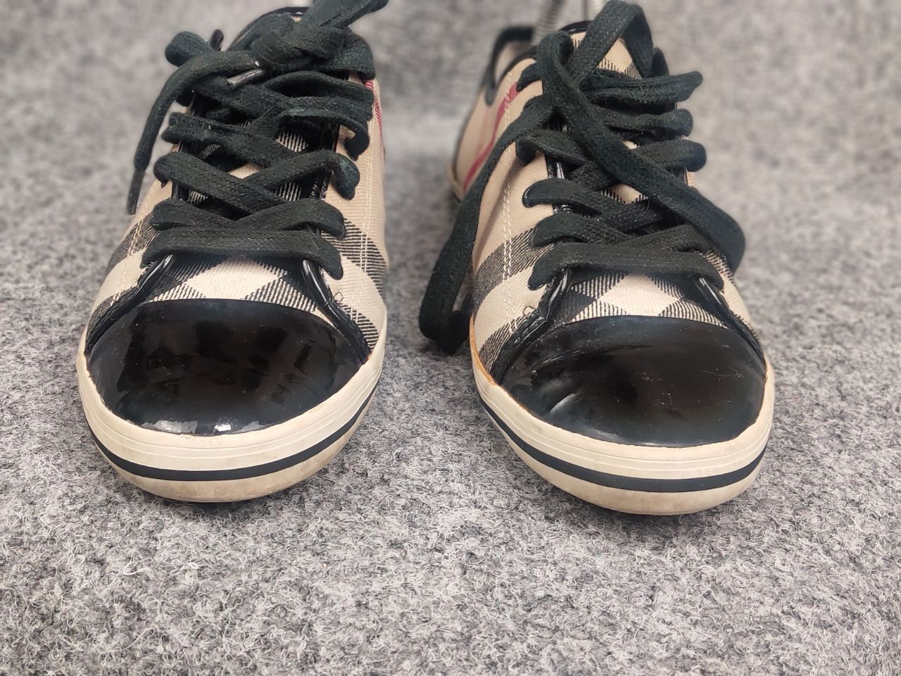 Burberry Burberry Design Nova check Canvas Leather Cap Toe Sneakers Size US 9 / IT 39 - 6 Thumbnail