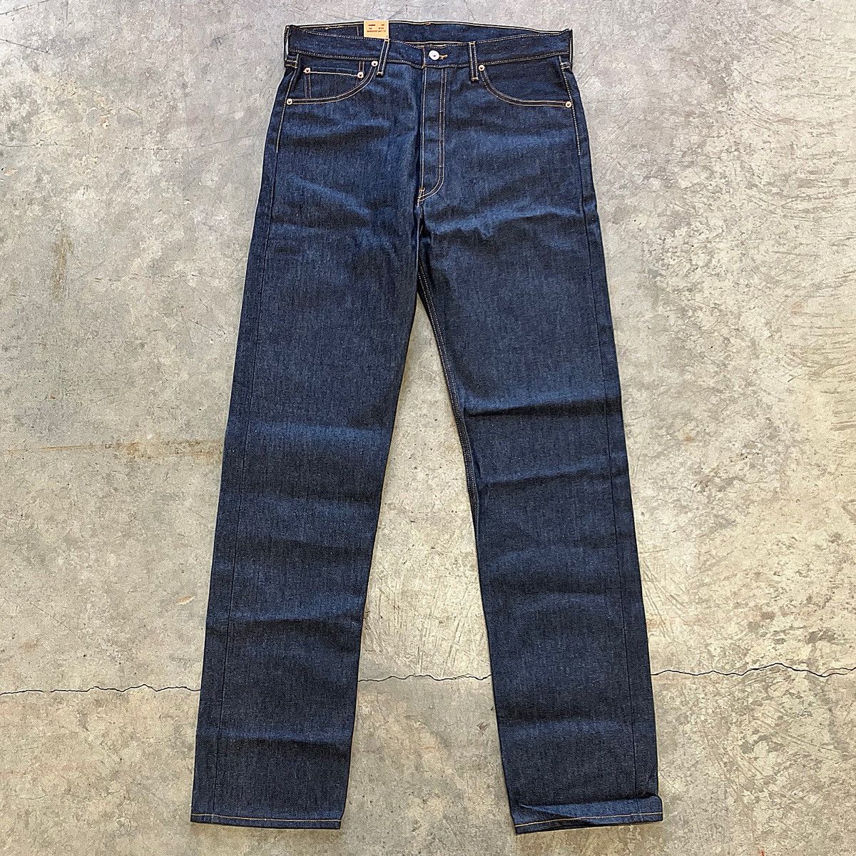 Vintage Vintage Deadstock Levi's 501XX Jeans Size US 35 - 2 Thumbnail