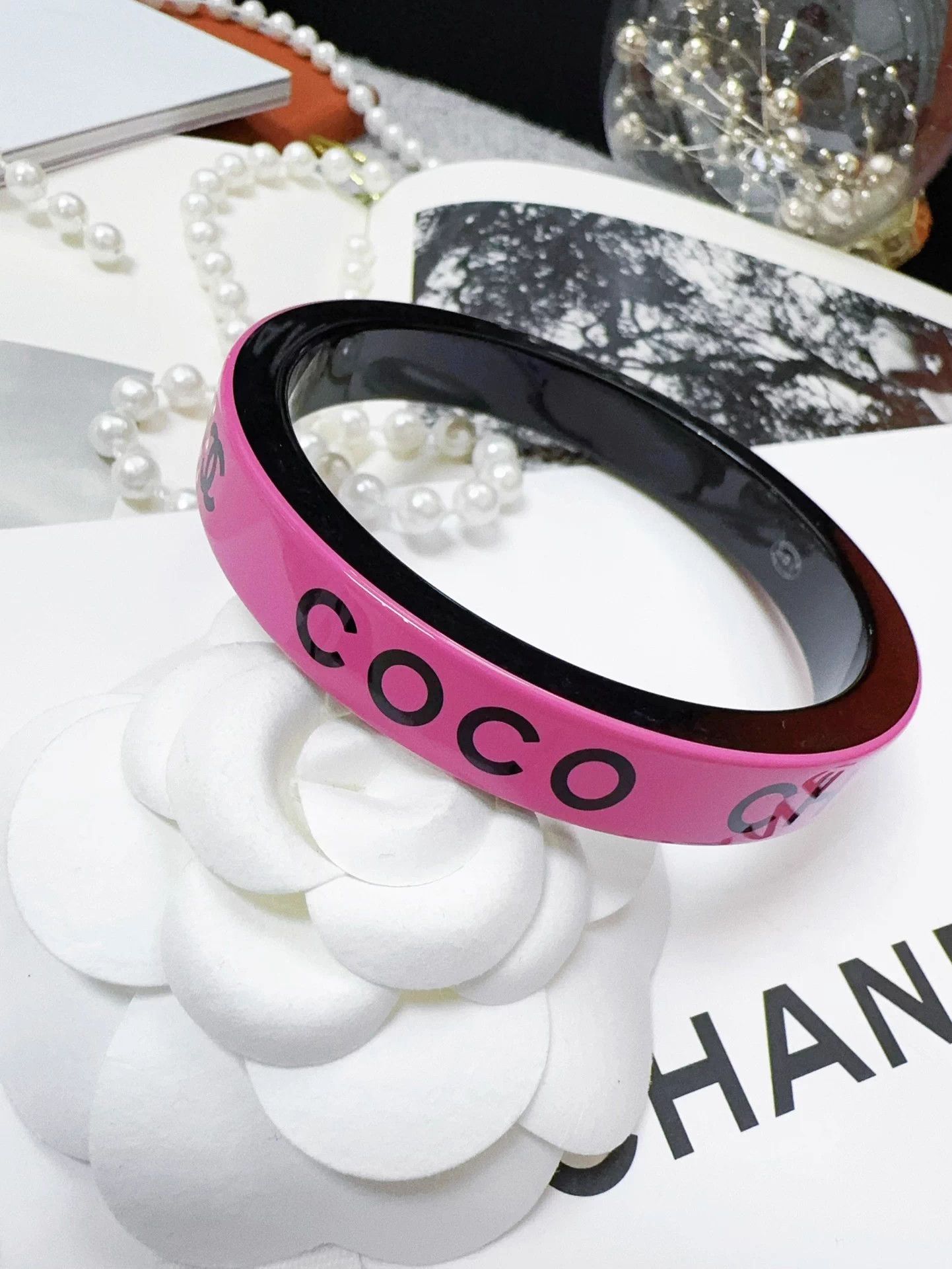 Chanel Chanel 22s Fuchsia Black Acrylic Coco Resin Bracelet Size ONE SIZE - 8 Thumbnail