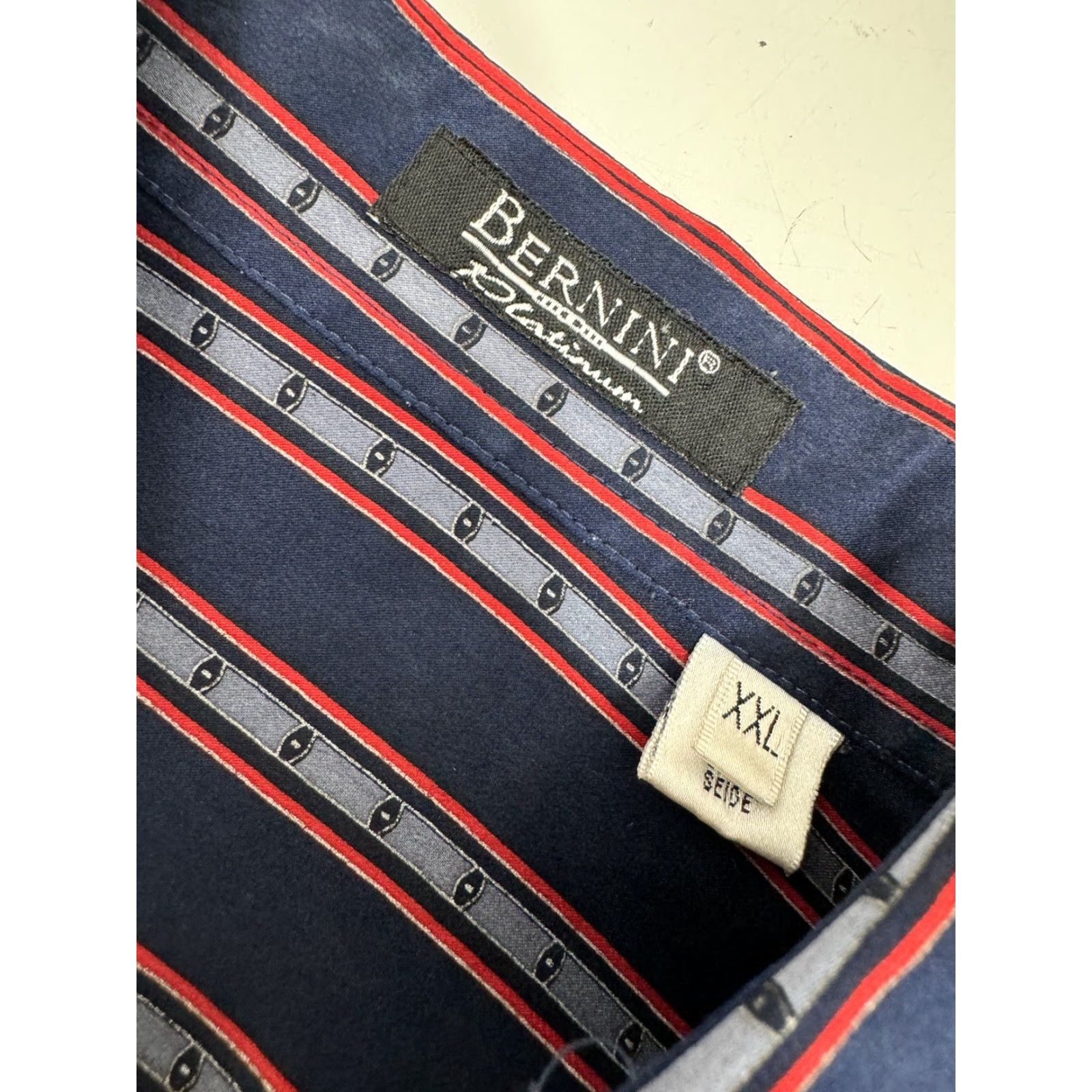 Vintage BERNINI SILK Striped Shirt 2XL Mens XL / XXL Button-Up Long Sleeve Blue Red Geometric EXCELLENT Size US XXL / EU 58 / 5 - 5 Thumbnail