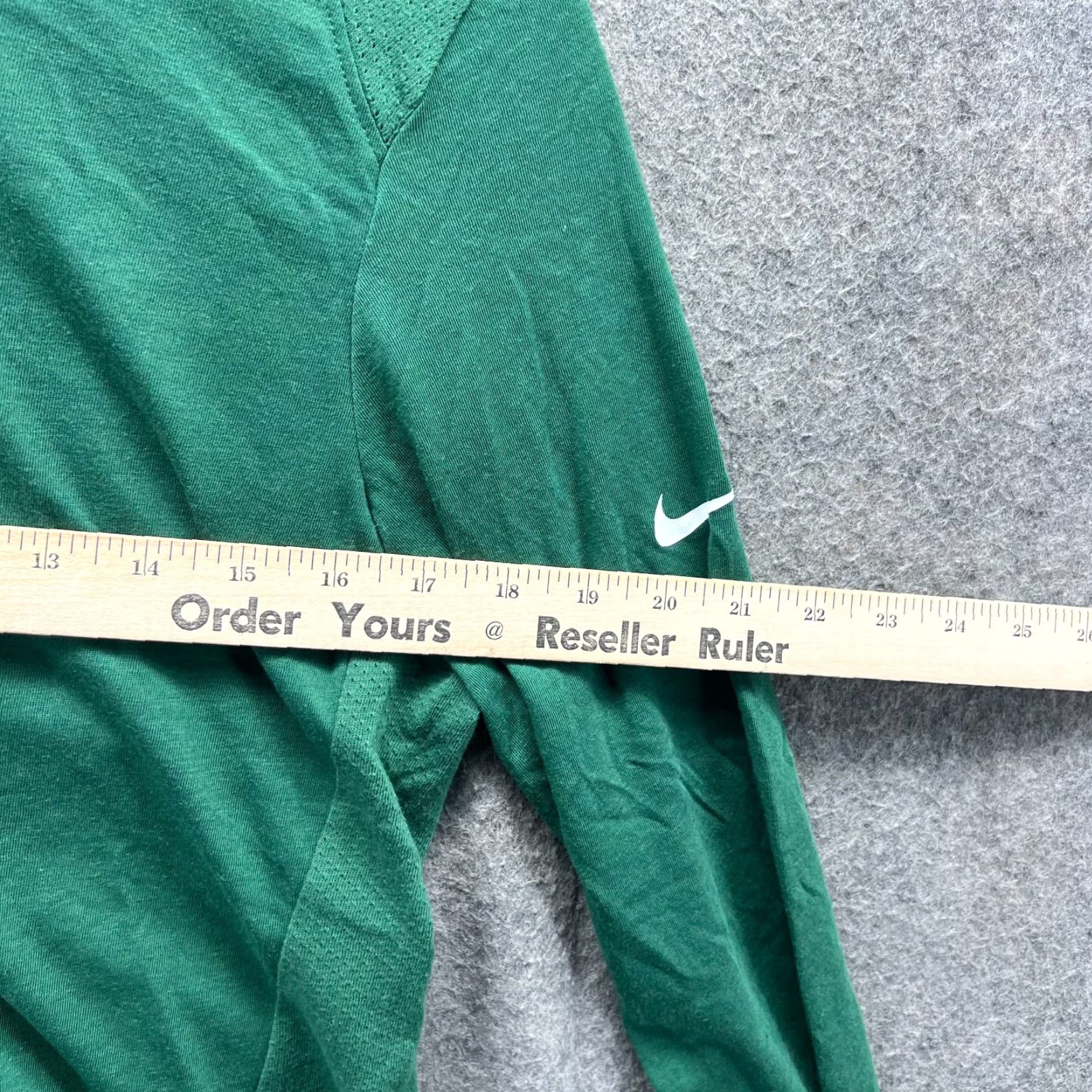 Nike Nike Shirt Mens M Green Long Sleeve Dri-Fit Athletic Crewneck Size US M / EU 48-50 / 2 - 6 Thumbnail