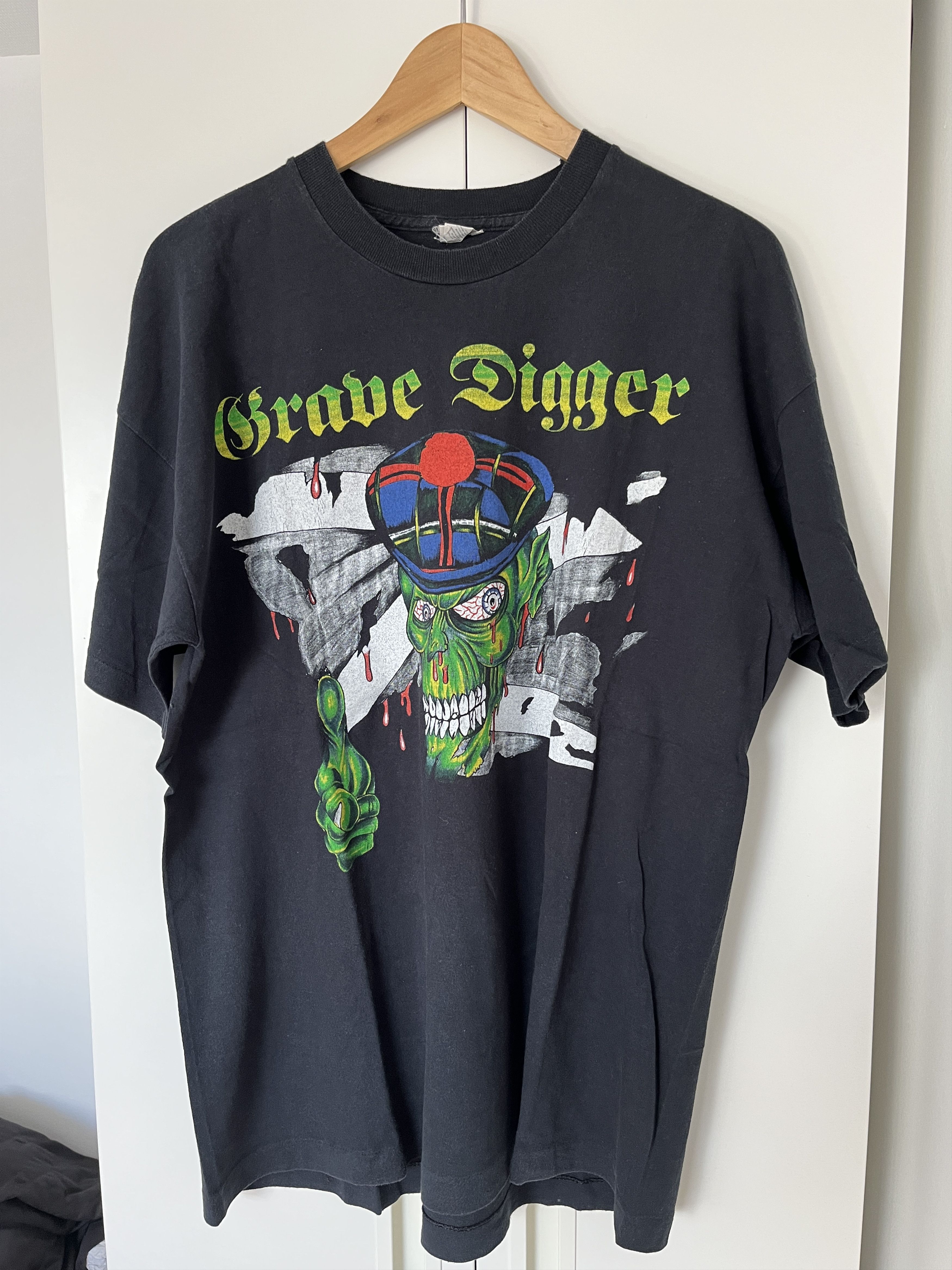 Vintage Rare 1997 Grave Digger Official Promo Tour T Shirt Size US XL / EU 56 / 4 - 1 Thumbnail