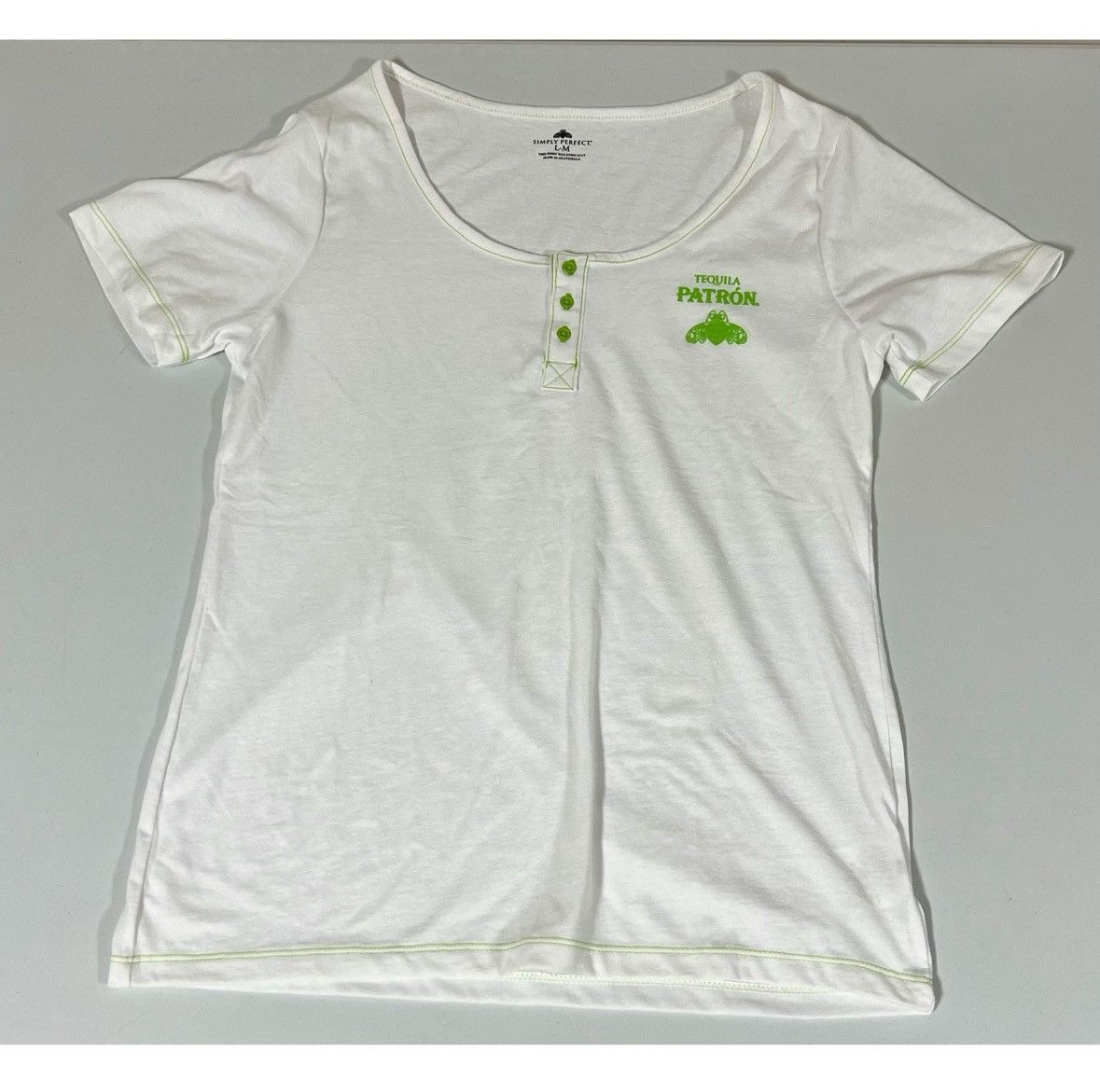 Vintage White Green ‘Tequila Patron’ Henley T-Shirt Tee Size M/L 🤍✨ Size US M / EU 48-50 / 2 - 1 Thumbnail