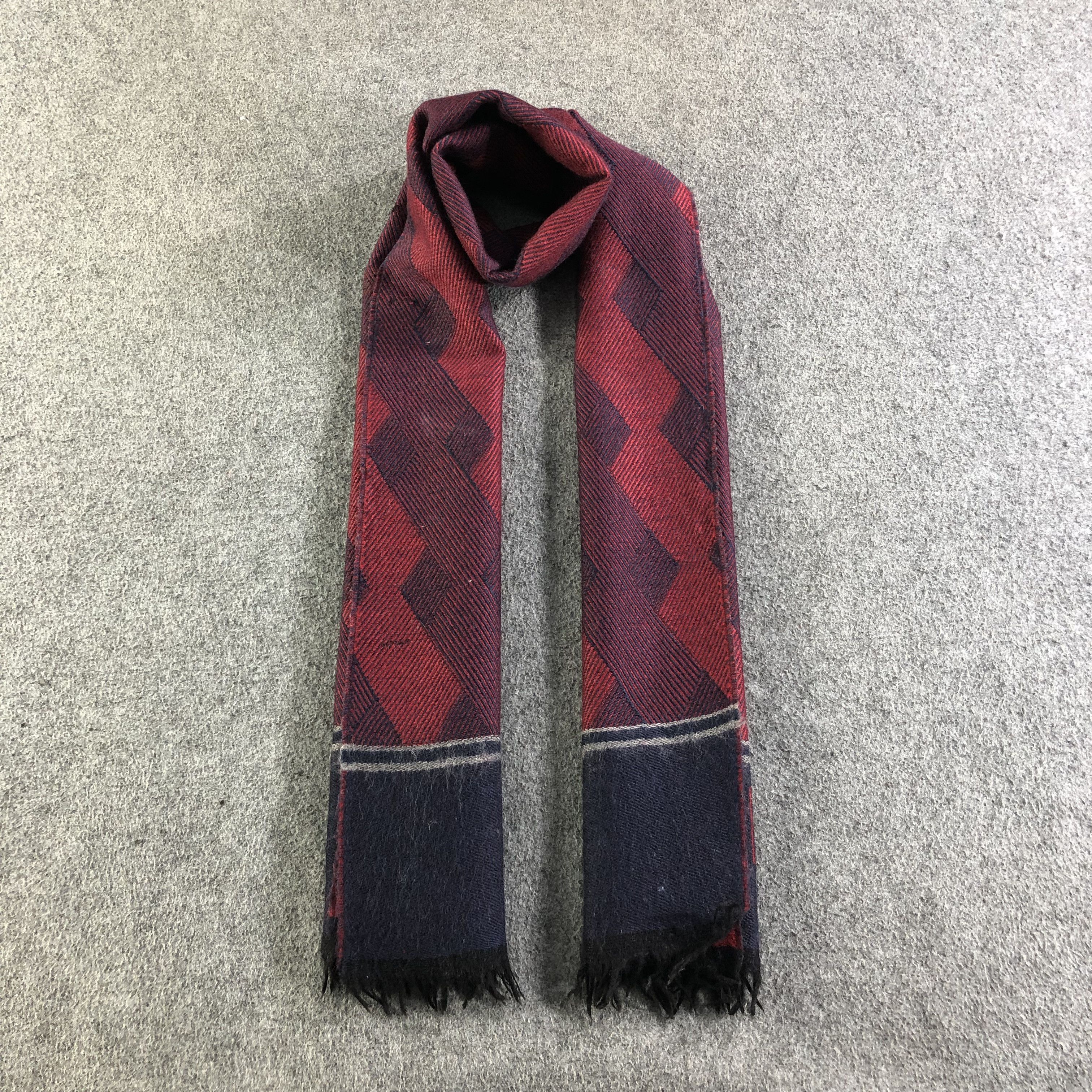 Yves Saint Laurent YSL Wool Scarf Muffler V2042 Size ONE SIZE - 1 Thumbnail