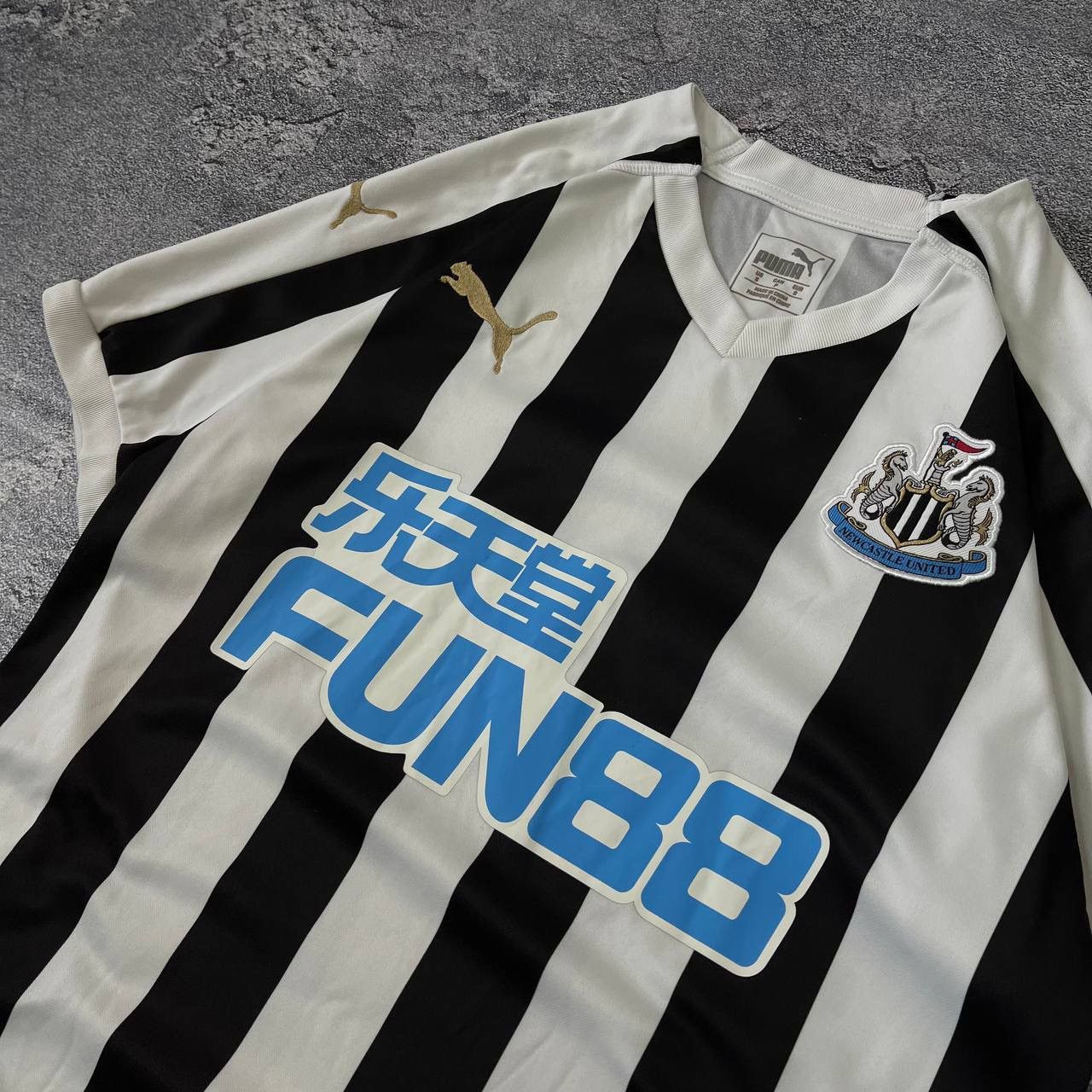 Puma Vintage Puma 2020-2021 New Castle United Team Football Size US S / EU 44-46 / 1 - 12 Thumbnail