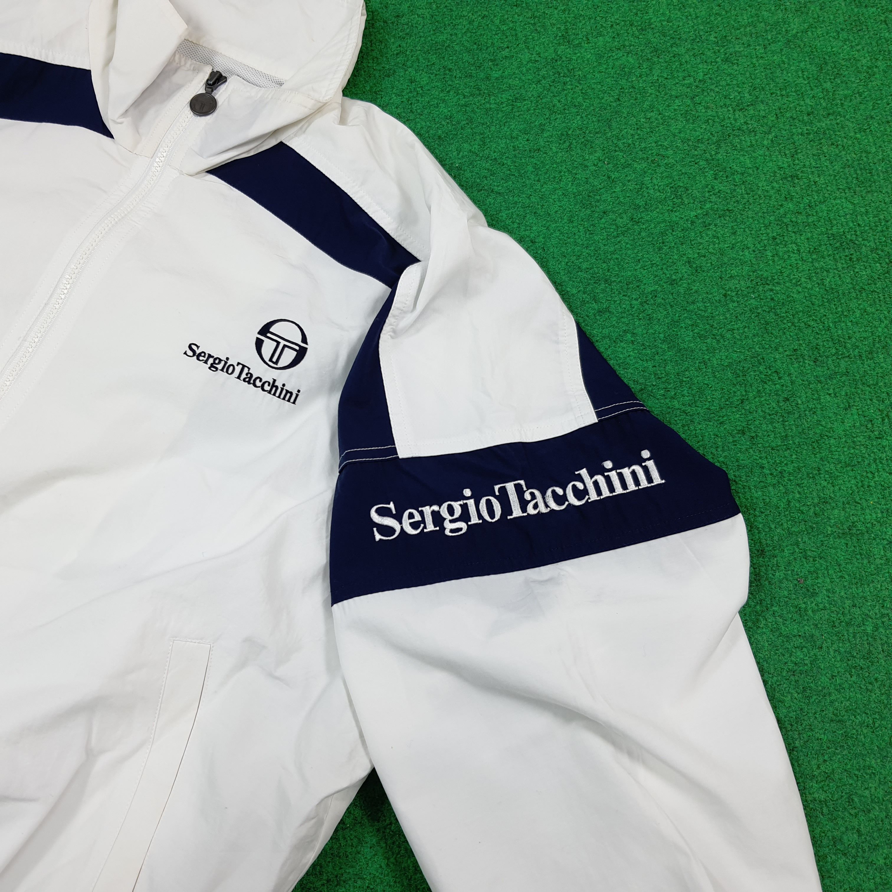 Sergio Tacchini Vintage Sergio Tacchini Sport Zipper White Jacket C296N29 Size US L / EU 52-54 / 3 - 4 Thumbnail