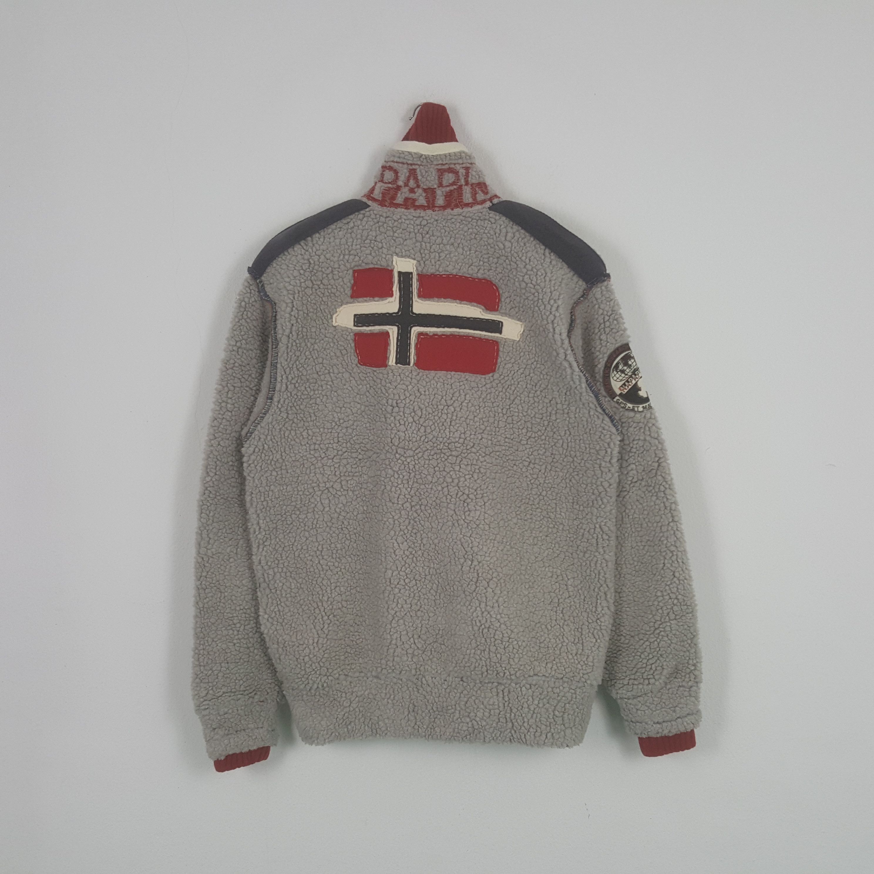 Napapijri × Vintage Vintage Napapijri Outdoor Activity Sherpa Jacket Size US M / EU 48-50 / 2 - 2 Thumbnail