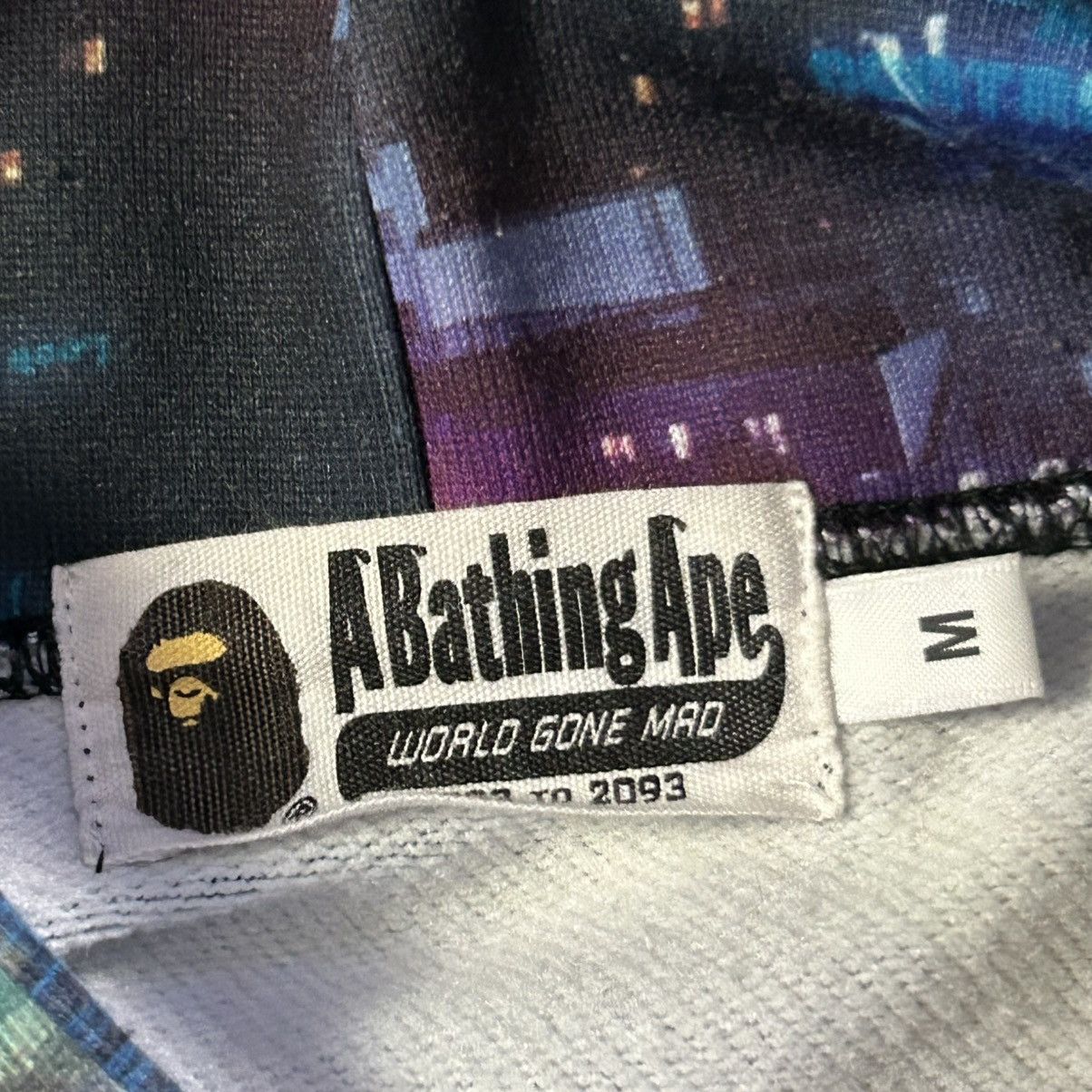 Bape BAPE Neon Tokyo Pullover Hoodie Size US M / EU 48-50 / 2 - 6 Thumbnail