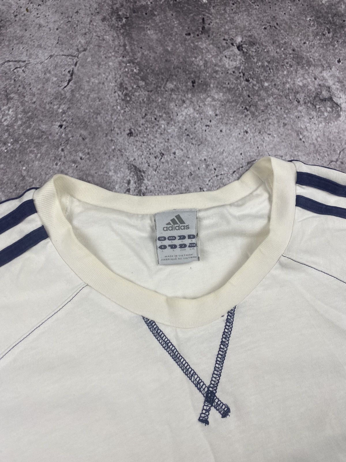 Adidas × Vintage Vintage Adidas Real Madrid Y2K soccer cotton oversized shirt Size US L / EU 52-54 / 3 - 4 Thumbnail