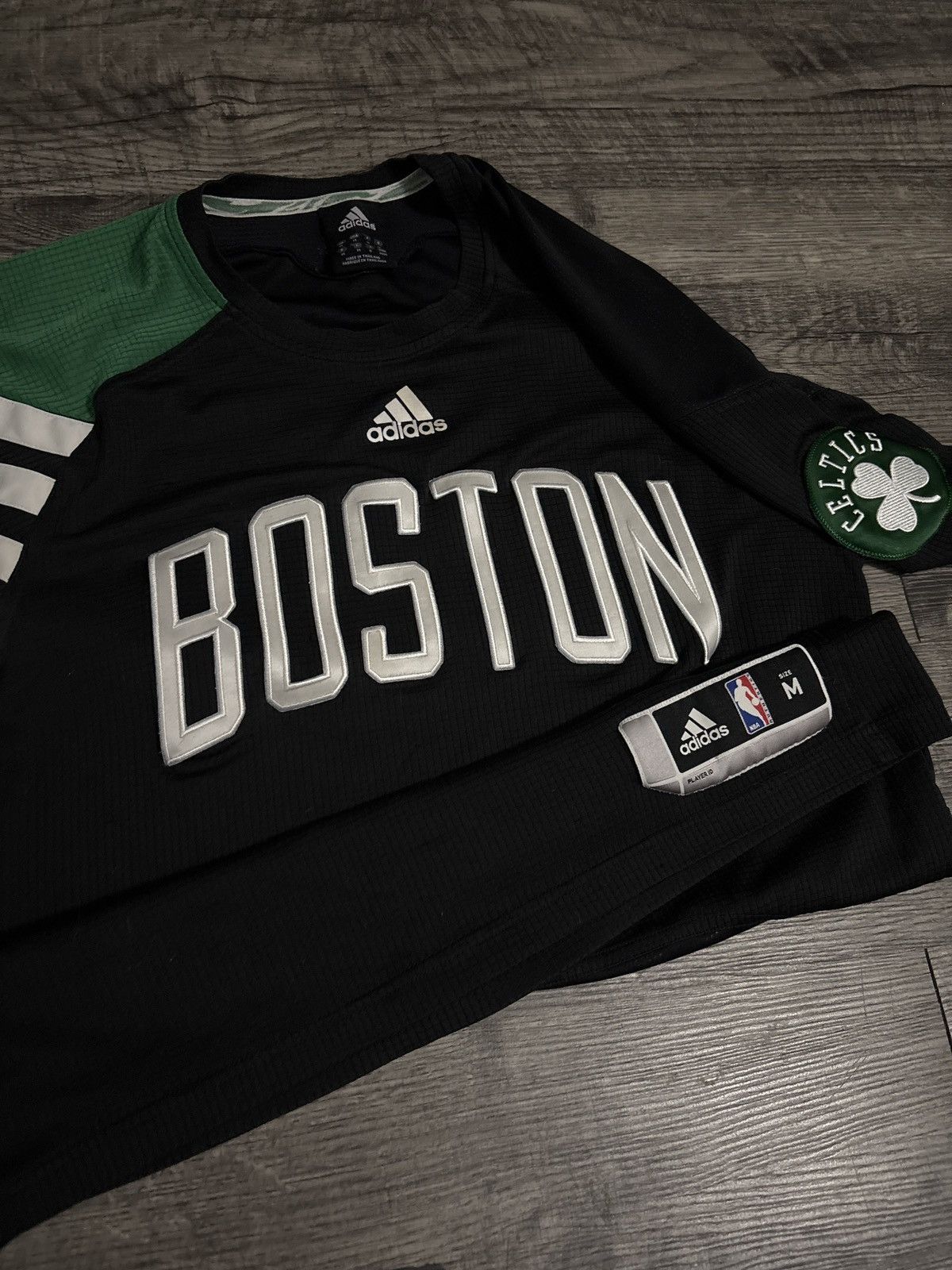 Adidas Boston Celtics Shootaround Long Sleeve Jersey Men’s M Adidas Size US M / EU 48-50 / 2 - 4 Thumbnail