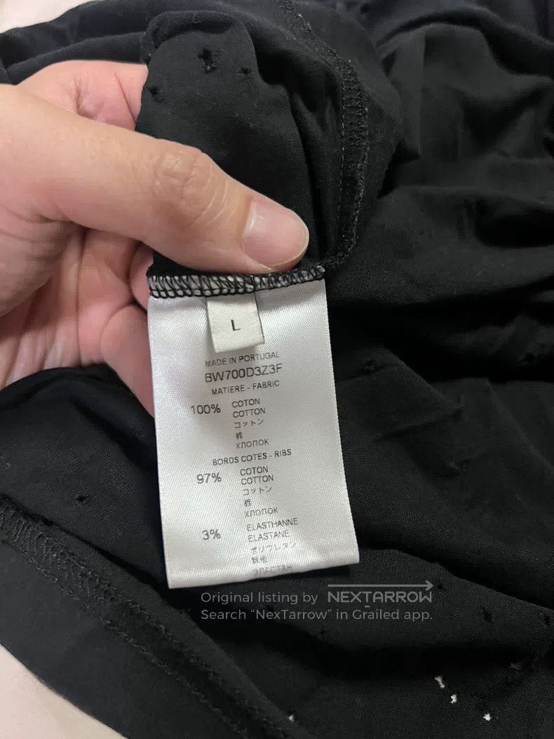 Givenchy Givenchy Small Ripped, Gold Foil Damaged Logo Short Sleeve Size US L / EU 52-54 / 3 - 4 Thumbnail
