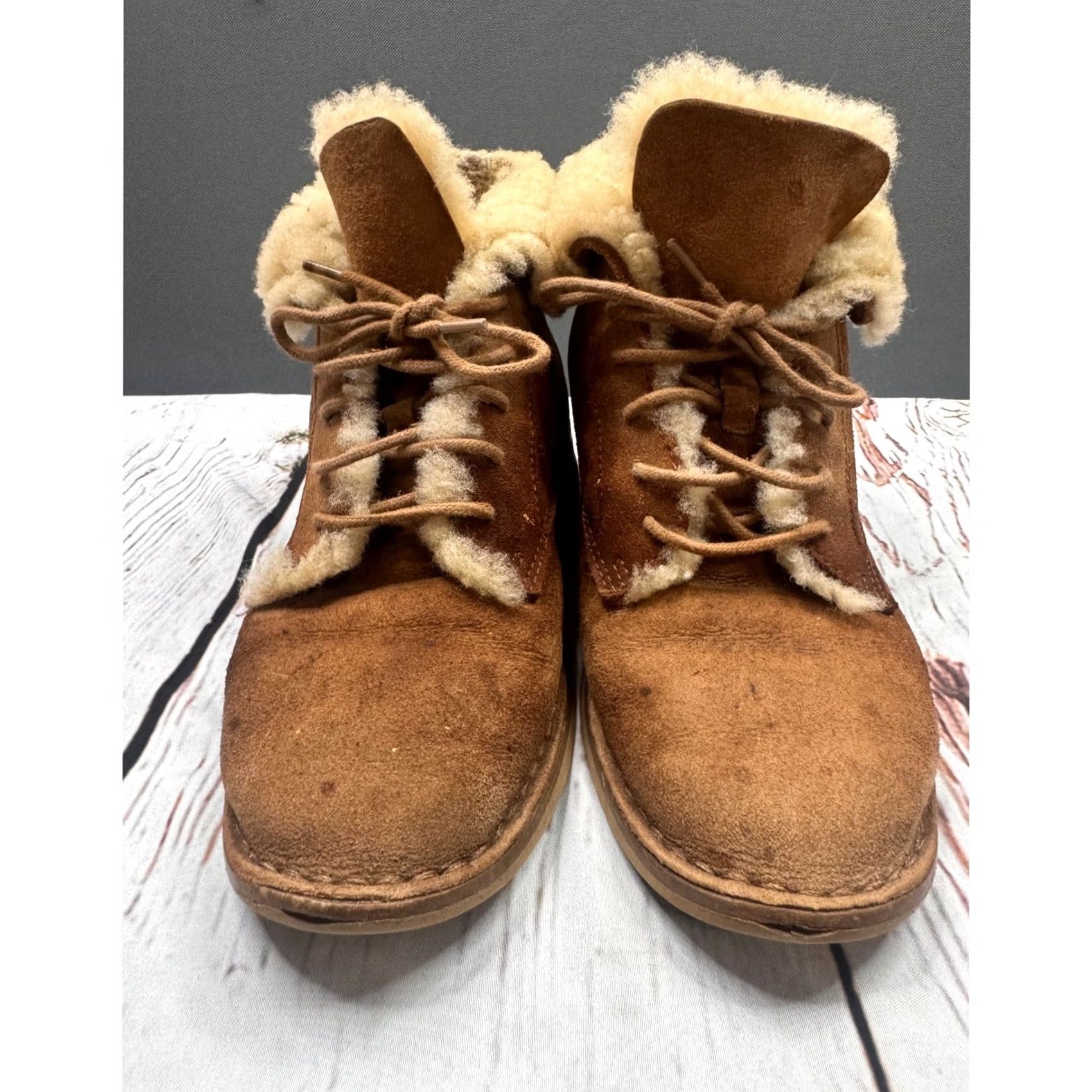 Ugg UGG Lace Up Boots Womens Chestnut Suede Shearling Trim Ankle Boots Size 5 Size US 5 / IT 35 - 4 Thumbnail