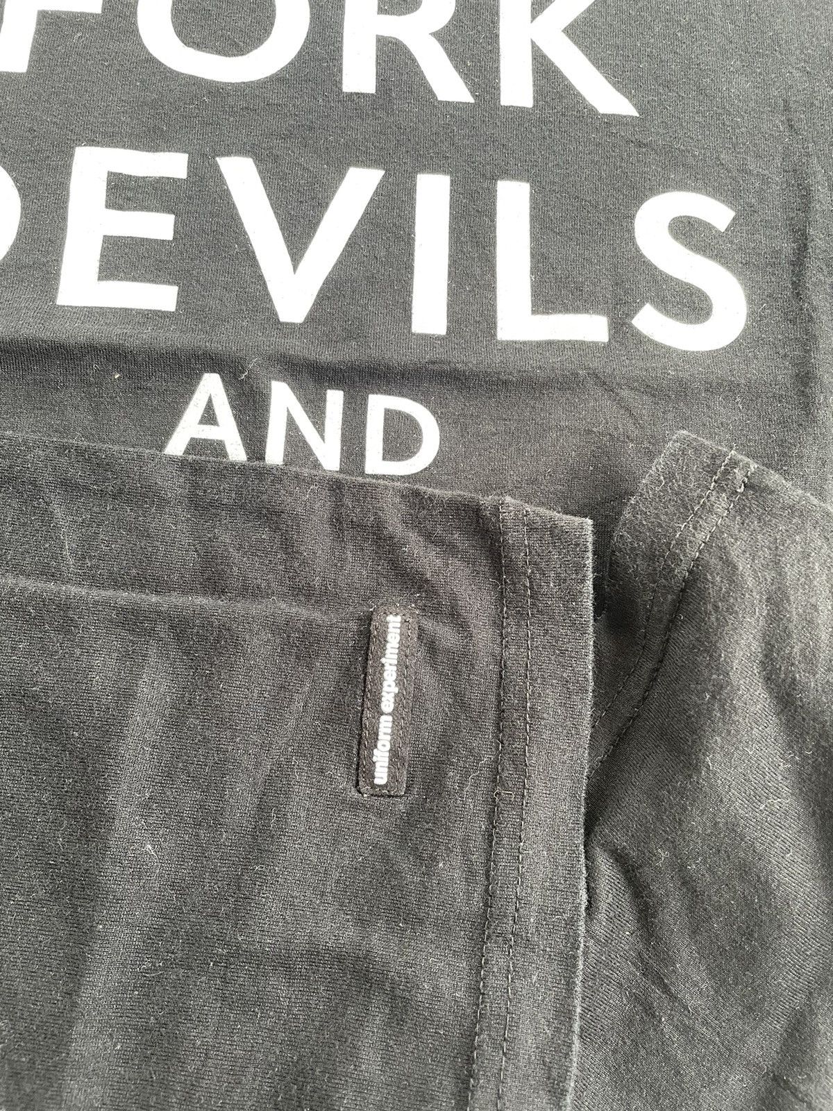 Sophnet. × uniform experiment UNIFORM EXPERIMENT SS11 FORK DEVILS TEE Size US S / EU 44-46 / 1 - 4 Thumbnail