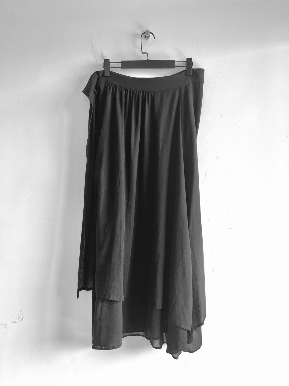Yohji Yamamoto Yohji Yamamoto - Silk Layered Asymmetrical Wide Skirt Pants Size 32" / US 10 / IT 46 - 2 Thumbnail