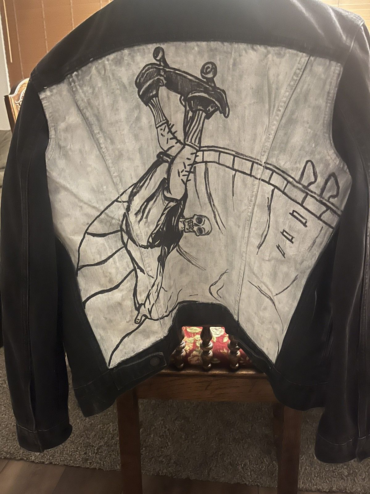 Levi's Handpainted custom unique jean jacket. Size US M / EU 48-50 / 2 - 6 Thumbnail