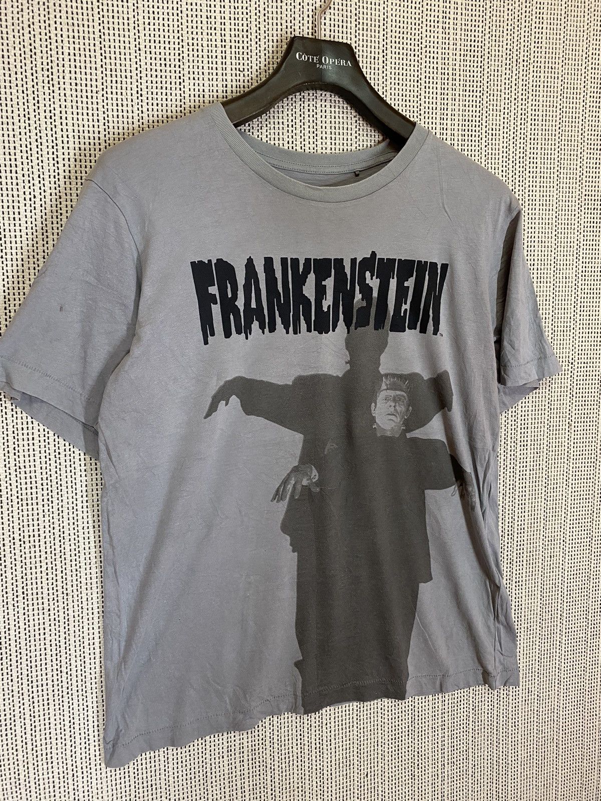 Uniqlo ‼️UNIQLO X FRANKENSTEIN HORROR MOVIE TSHIRT‼️ Size US L / EU 52-54 / 3 - 2 Thumbnail