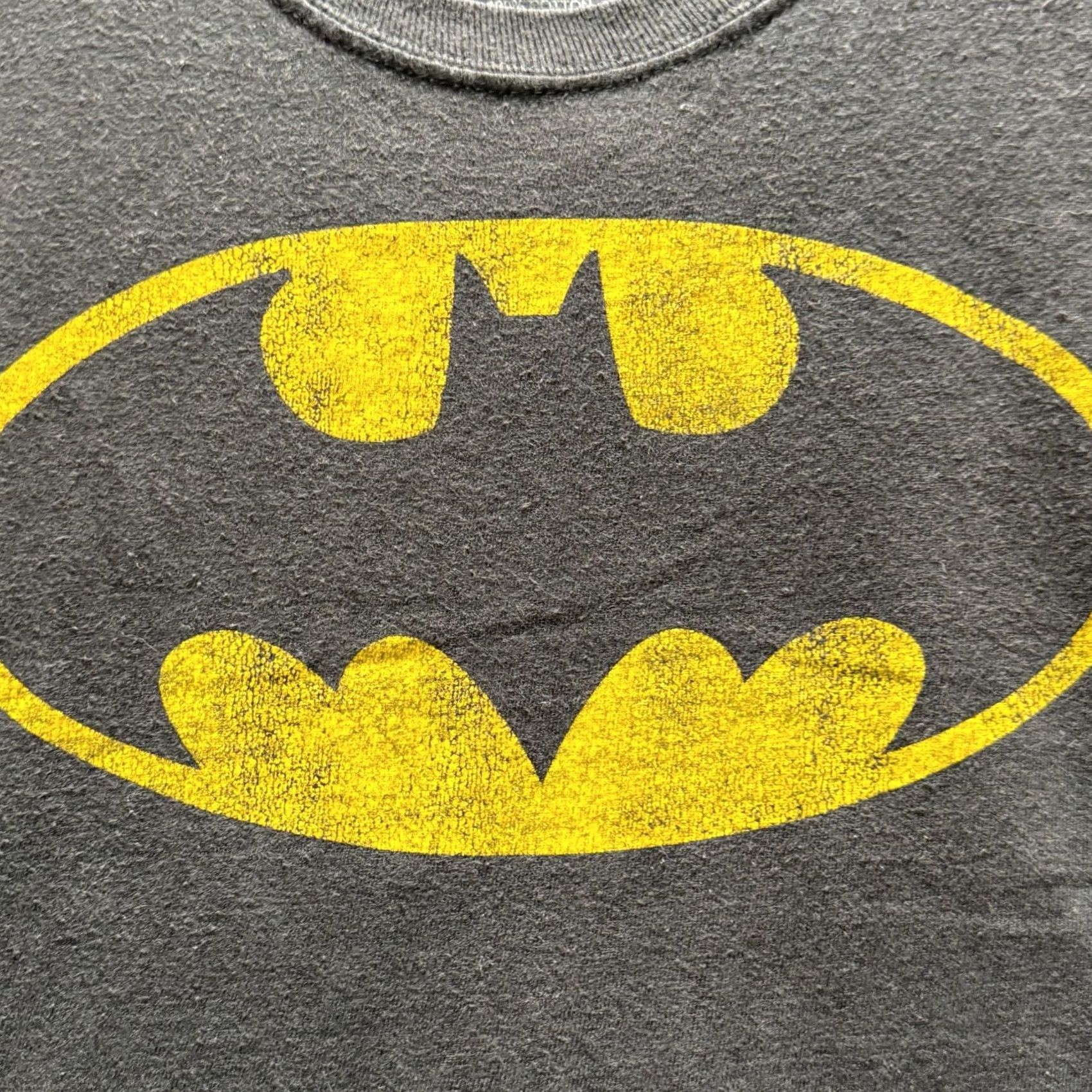 Logo 7 Batman Shirt Mens M Black Distressed Logo Graphic Tee Crewneck Cotton Tagless Size US M / EU 48-50 / 2 - 3 Thumbnail