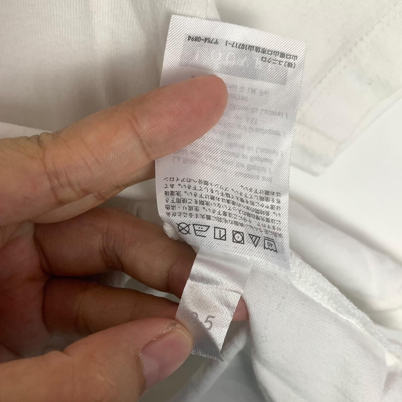 Uniqlo UNIQLO x MUSEE DU LOUVRE La Belle Jardiniere Tee Shirt Top Size S / US 4 / IT 40 - 7 Thumbnail