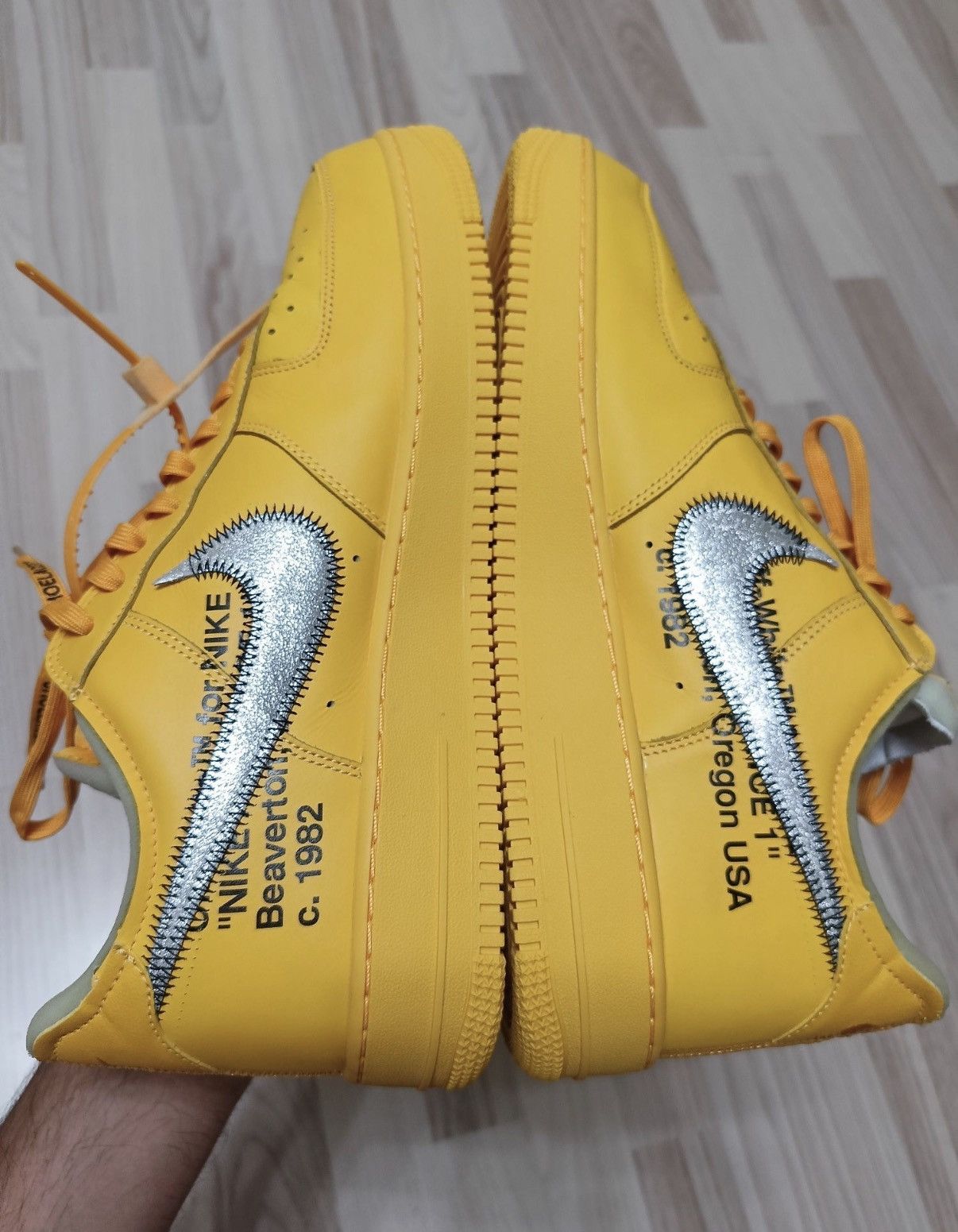 Nike × Off-White Nike Air Force 1 Low ICA Off-White University Gold/Lemonade Size US 13 / EU 46 - 11 Thumbnail