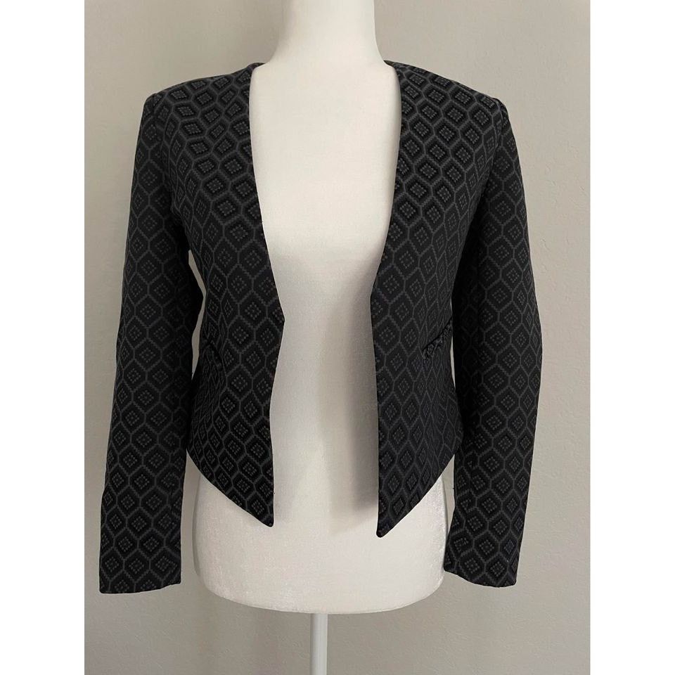 Banana Republic Banana Republic black fitted blazer - Size 0P (Petite) Size XS / US 0-2 / IT 36-38 - 1 Thumbnail