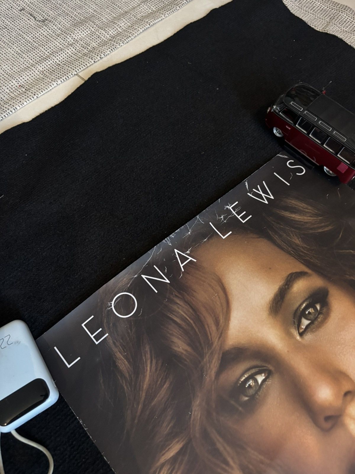 Vintage Leona Lewis Bleeding Love Promo Poster Size ONE SIZE - 3 Thumbnail