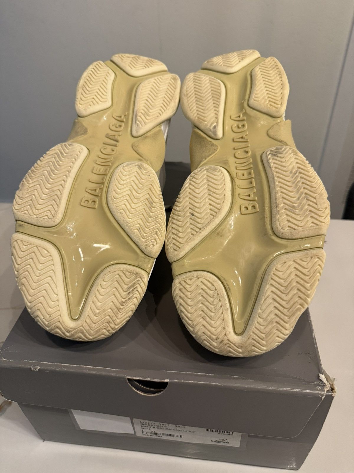 Balenciaga White Balenciaga Triple S Sneaker Size US 14 / EU 47 - 5 Thumbnail