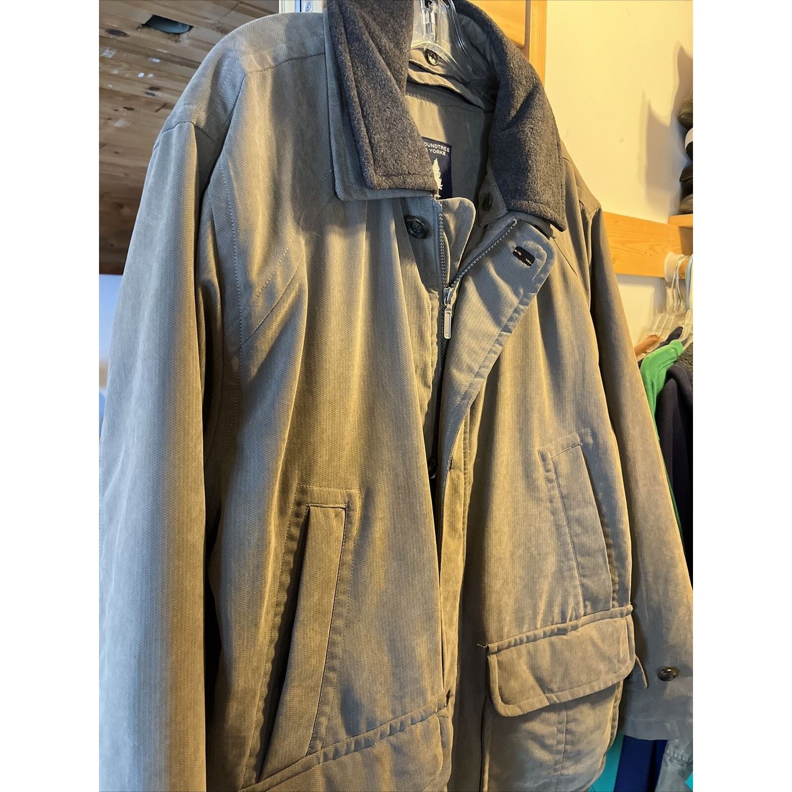 Roundtree & Yorke Roundtree & Yorke Outdoors Mens L Gray Lined Polyester Coat Size US L / EU 52-54 / 3 - 9 Thumbnail