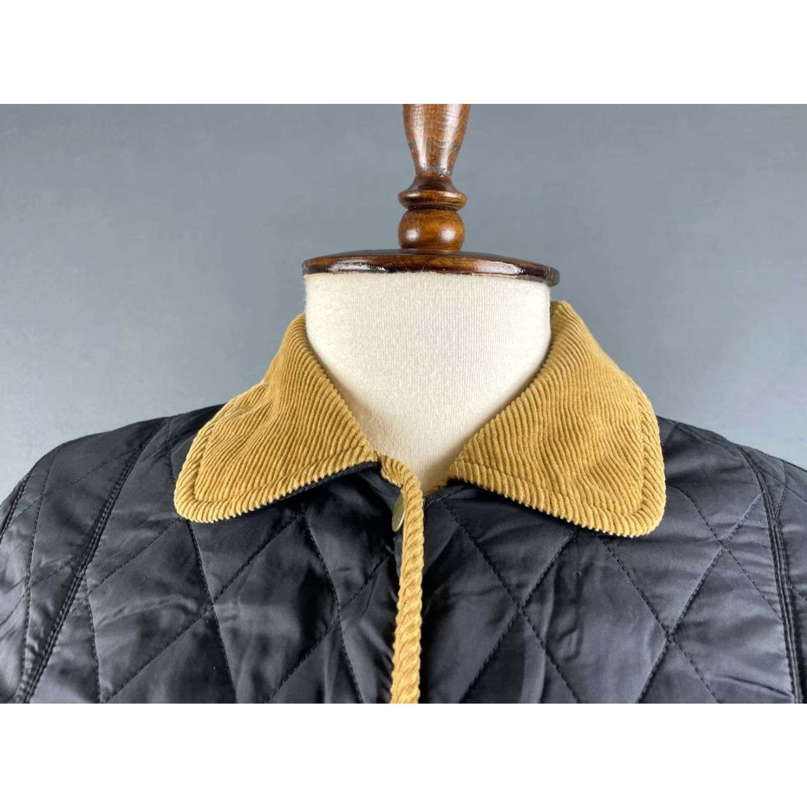 Barbour Barbour Jacket Women's Size 34 Black Long Sleeve Button Collared Business Casual Formal Travel Pocket Size XXS / US 00 / IT 34 - 7 Thumbnail