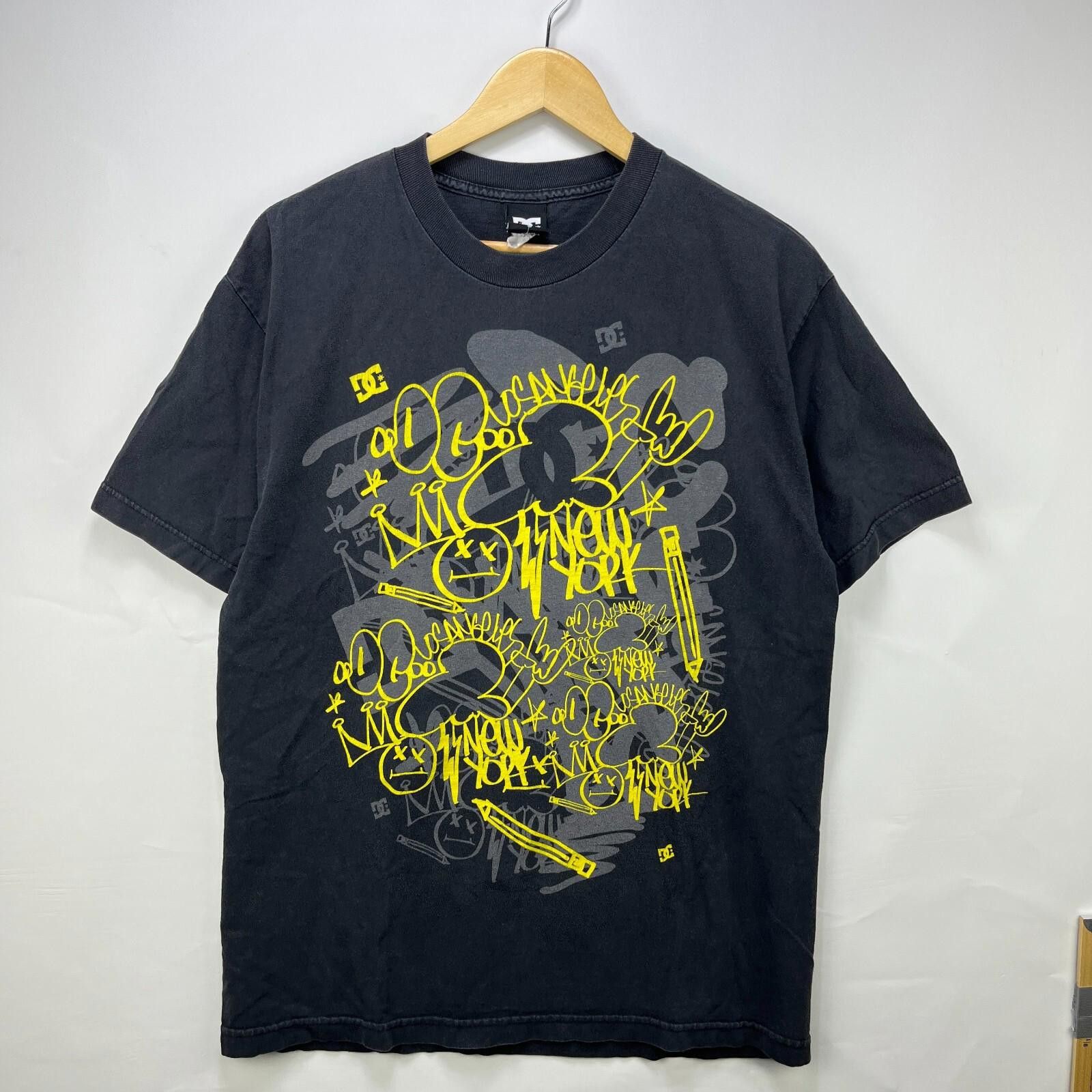 DC Vintage Y2K DC Skateboards Graffiti Baggy T-Shirt Large Size US L / EU 52-54 / 3 - 1 Thumbnail