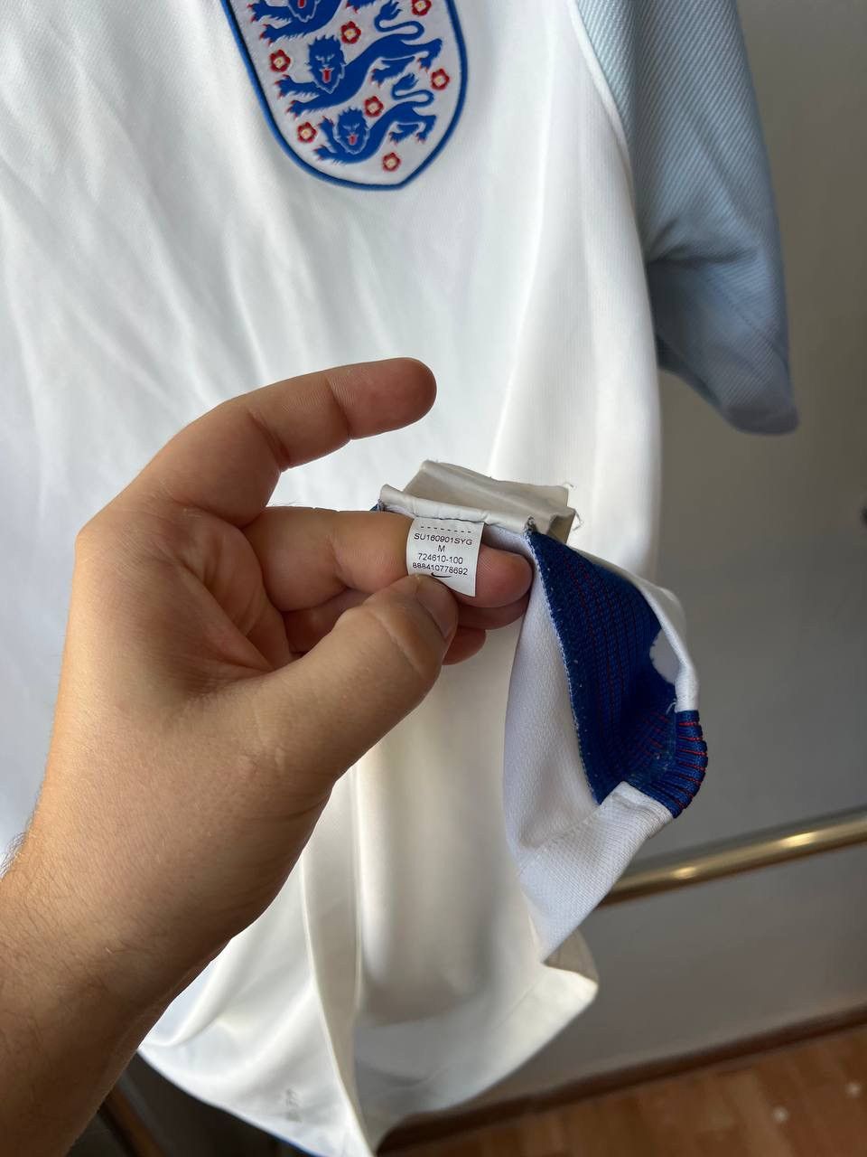 Nike 2016/17 ENGLAND TEAM HOME SOCCER JERSEY FOOTBALL SHIRT NIKE Size US M / EU 48-50 / 2 - 14 Thumbnail