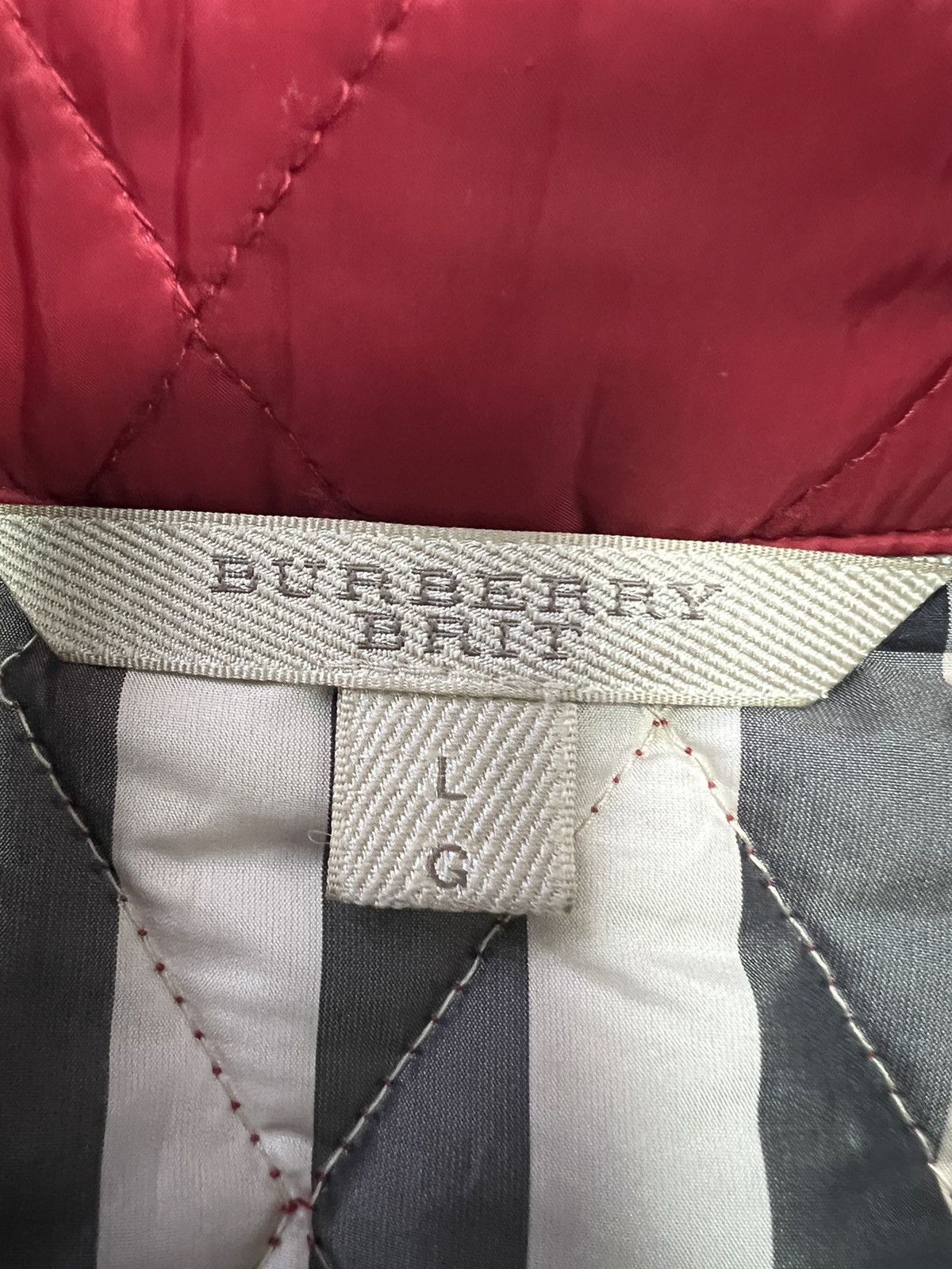 Burberry Burberry Burberrys Nova Check Quilted red Jacket Coat Size S / US 4 / IT 40 - 6 Thumbnail