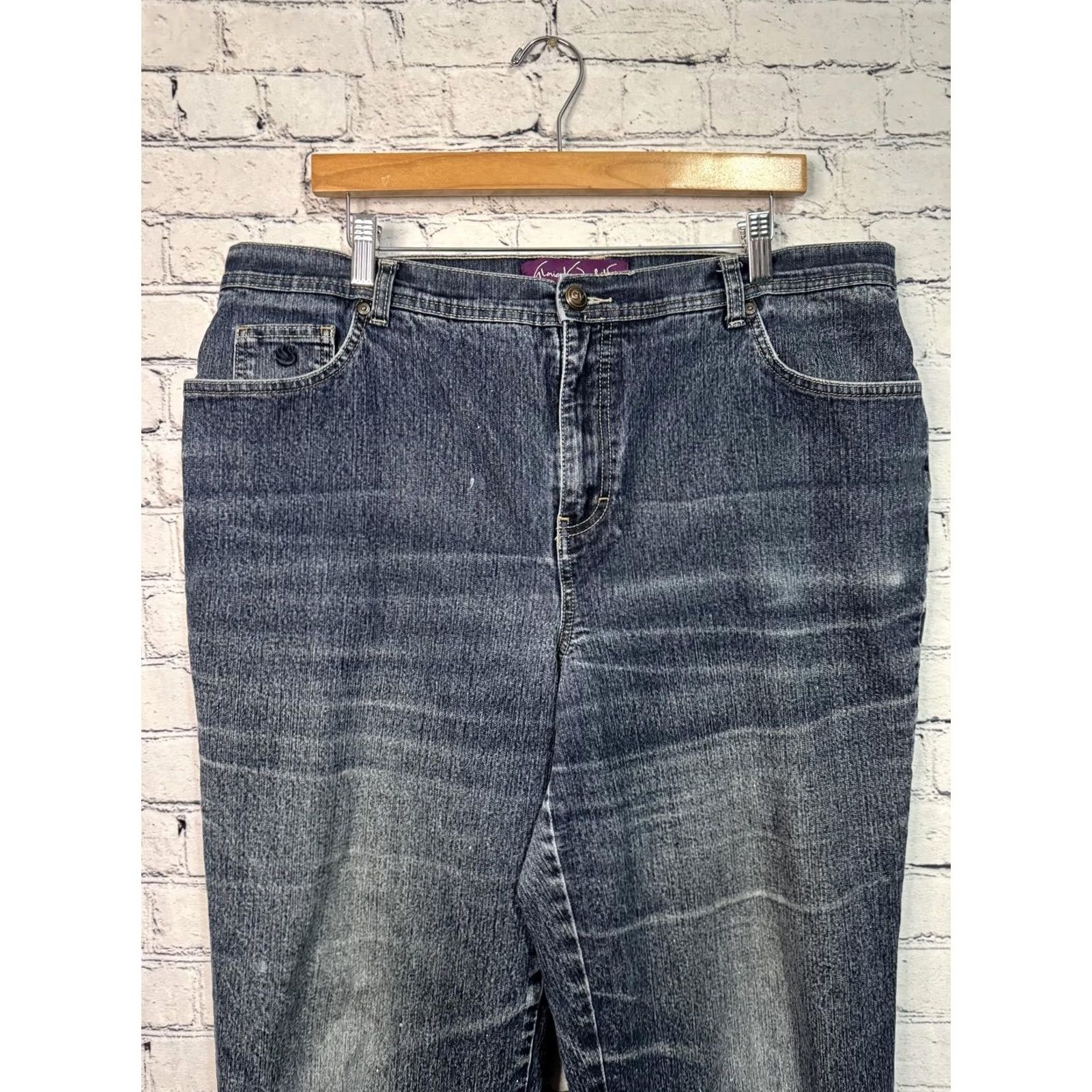Gloria Vanderbilt Gloria Vanderbilt Jeans Women 20W Plus Size Dark Wash Denim Straight 40x27 Blue 40 in. Regular Mens Womens Boys Girls Size 27" / US 4 / IT 40 - 2 Thumbnail