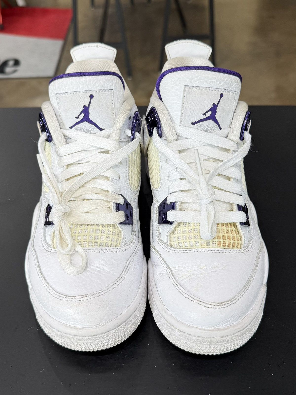 Jordan Brand Air Jordan 4 Metallic Purple Size 5.5Y (2020) Size US 5.5 / EU 38 - 2 Thumbnail