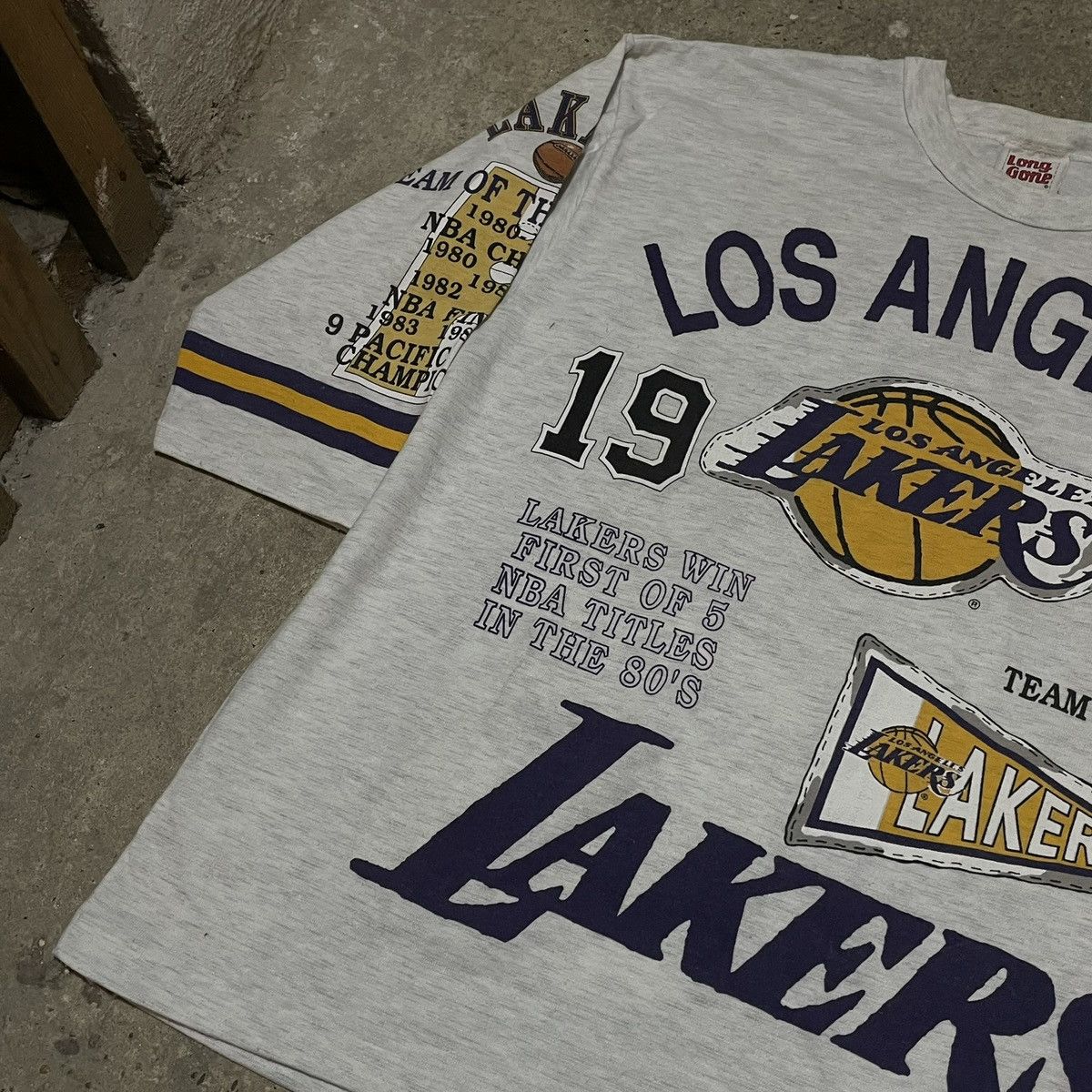 Vintage Vintage l.a. lakers nba world championship 90s t-shirt Size US XL / EU 56 / 4 - 3 Thumbnail