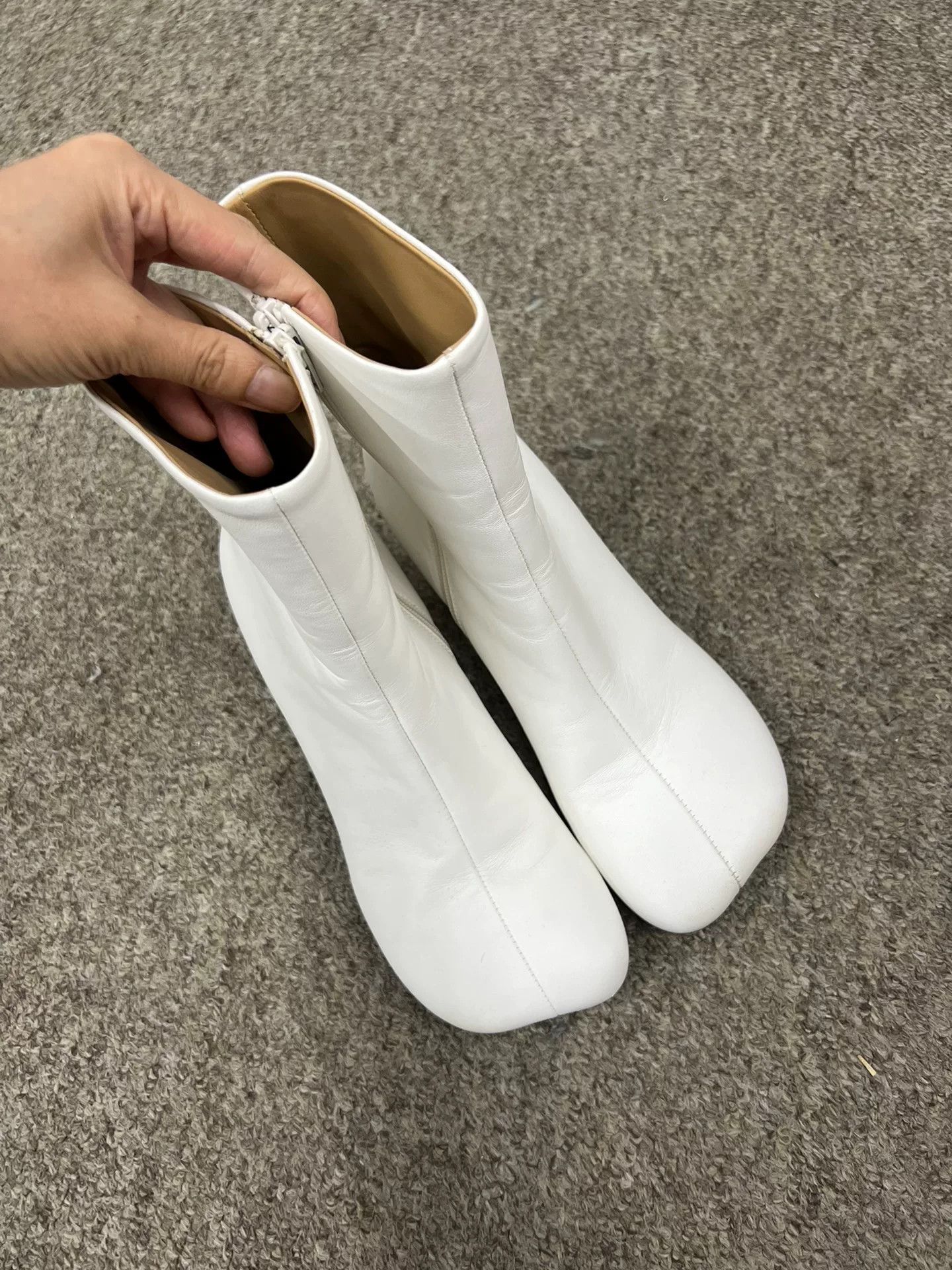 MM6 Maison Margiela MM6 White Zip Ankle Boots Size US 8 / IT 38 - 1 Thumbnail
